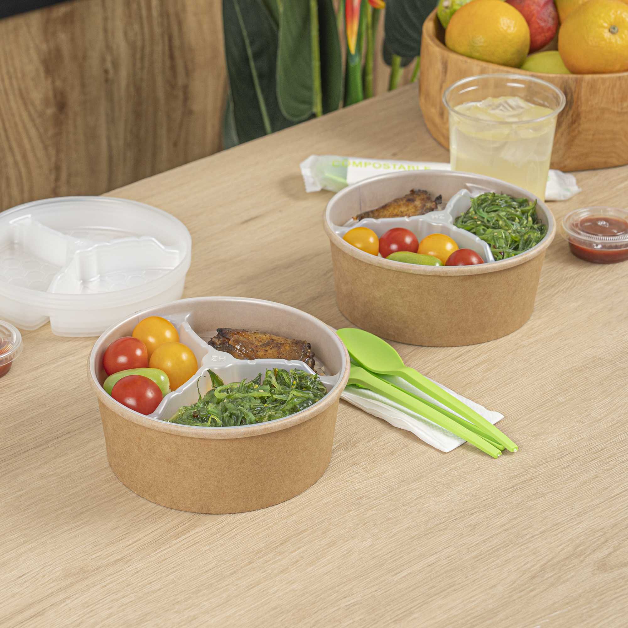 Bio Tek 15 oz White Plastic 3-Compartment Insert Tray - Fits 17-45 oz Containers - 50 count box
