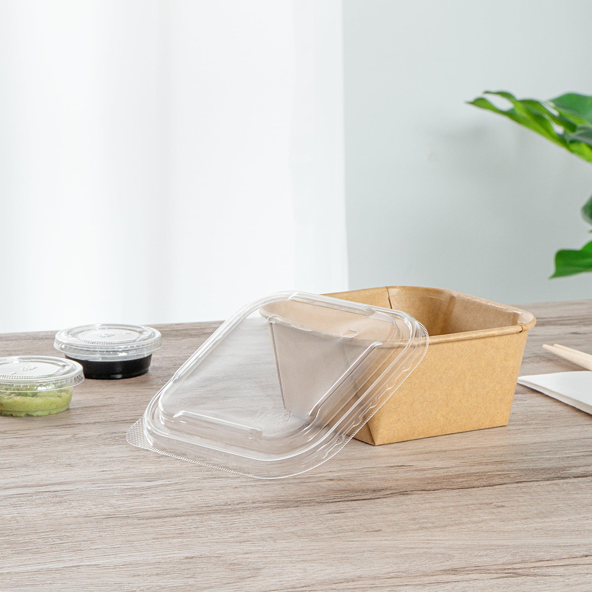 Matsuri Vision Clear PP Plastic Lid - Fits 17 and 22 oz Sushi Containers, Anti-Fog - 50 count box