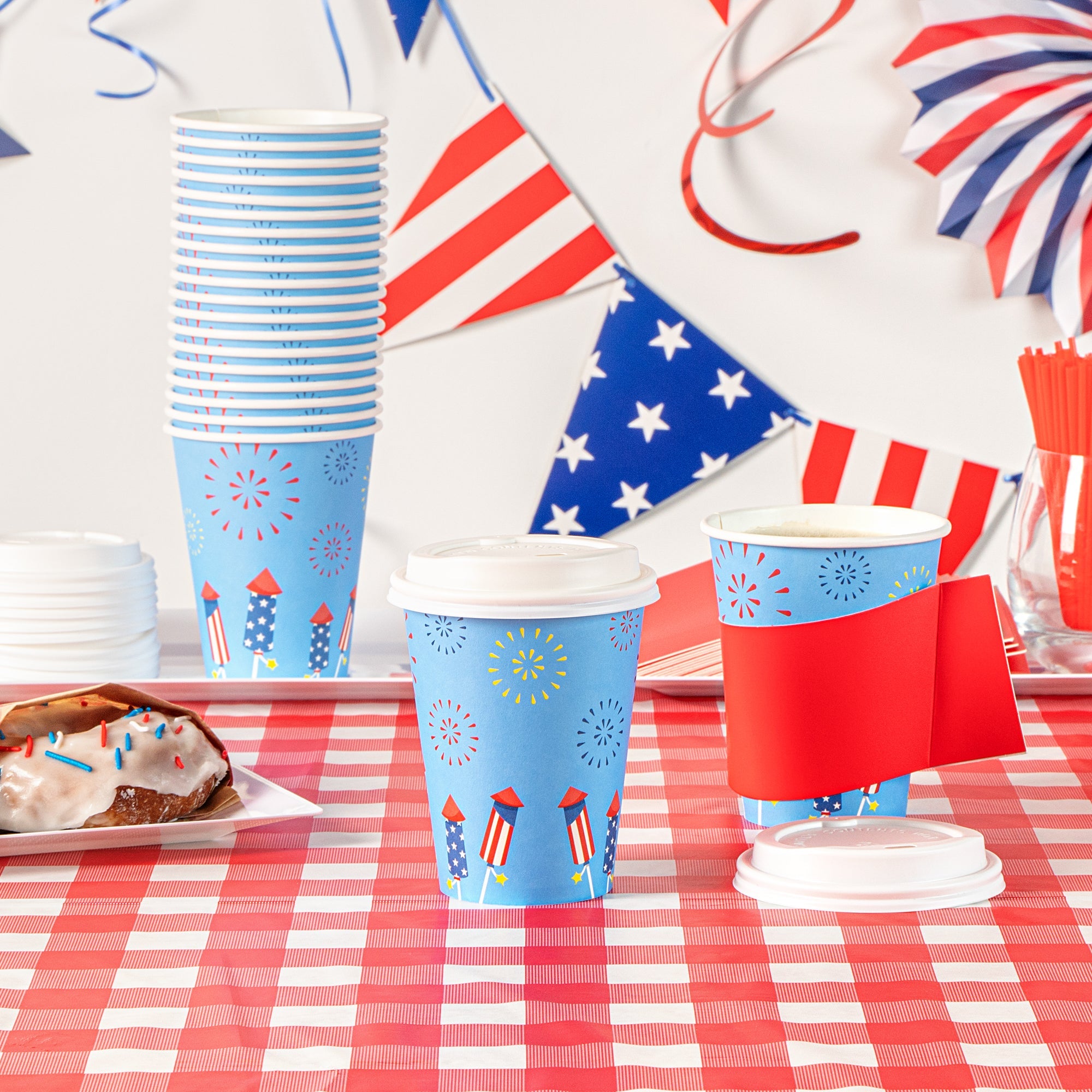 Restpresso 12 oz 4th of July Paper Single Wall Coffee Cup - with White Lid - 3 1/2" x 3 1/2" x 4 3/4" - 400 count box