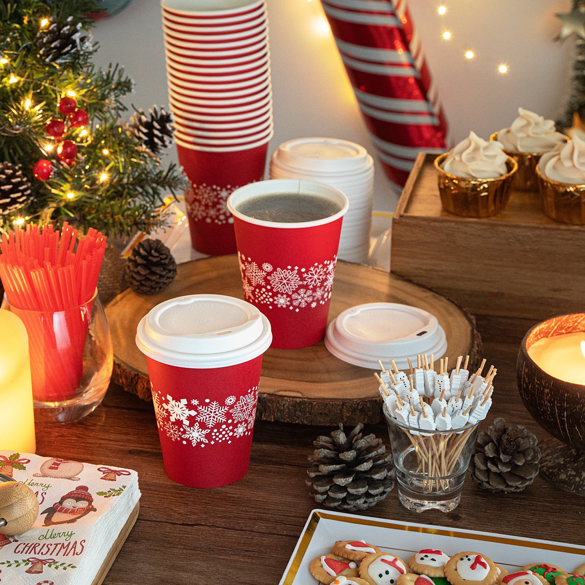 Restpresso 12 oz Red Christmas Snowflakes Paper Single Wall Coffee Cup - with White Lid - 3 1/2" x 3 1/2" x 4 3/4" - 20 count box