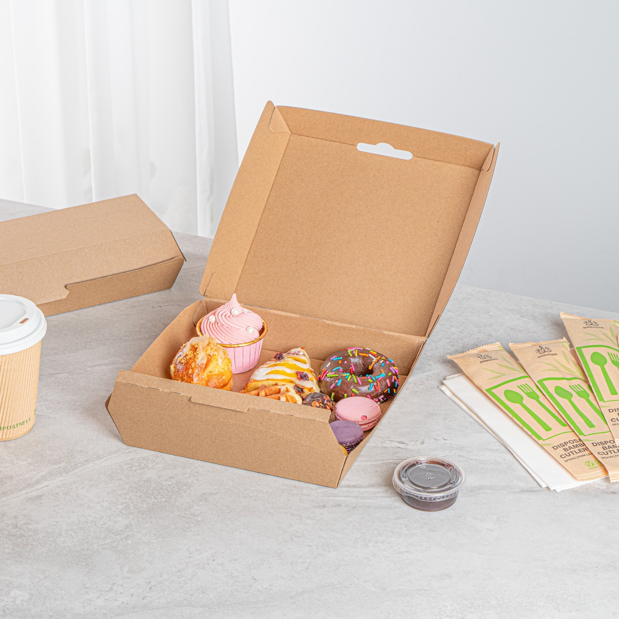 Bio Tek Square Kraft Paper Corrugated Clamshell Container - 8" x 8" x 3 1/4" - 100 count box