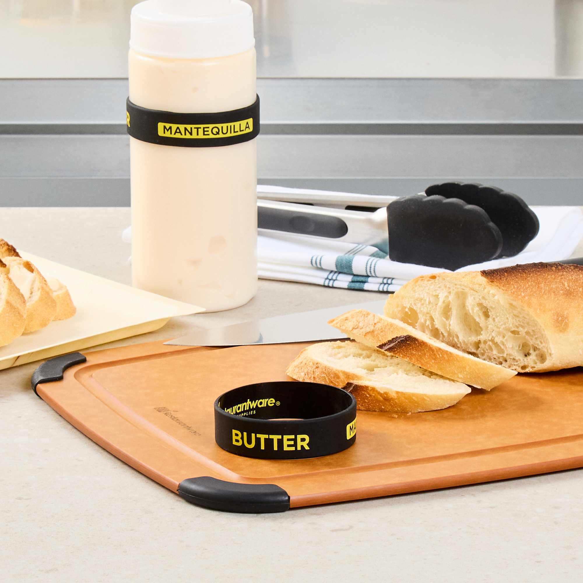 First In First Out Black Silicone Butter Label Band - Fits 16, 20 and 24 oz Squeeze Bottles - 1 count box