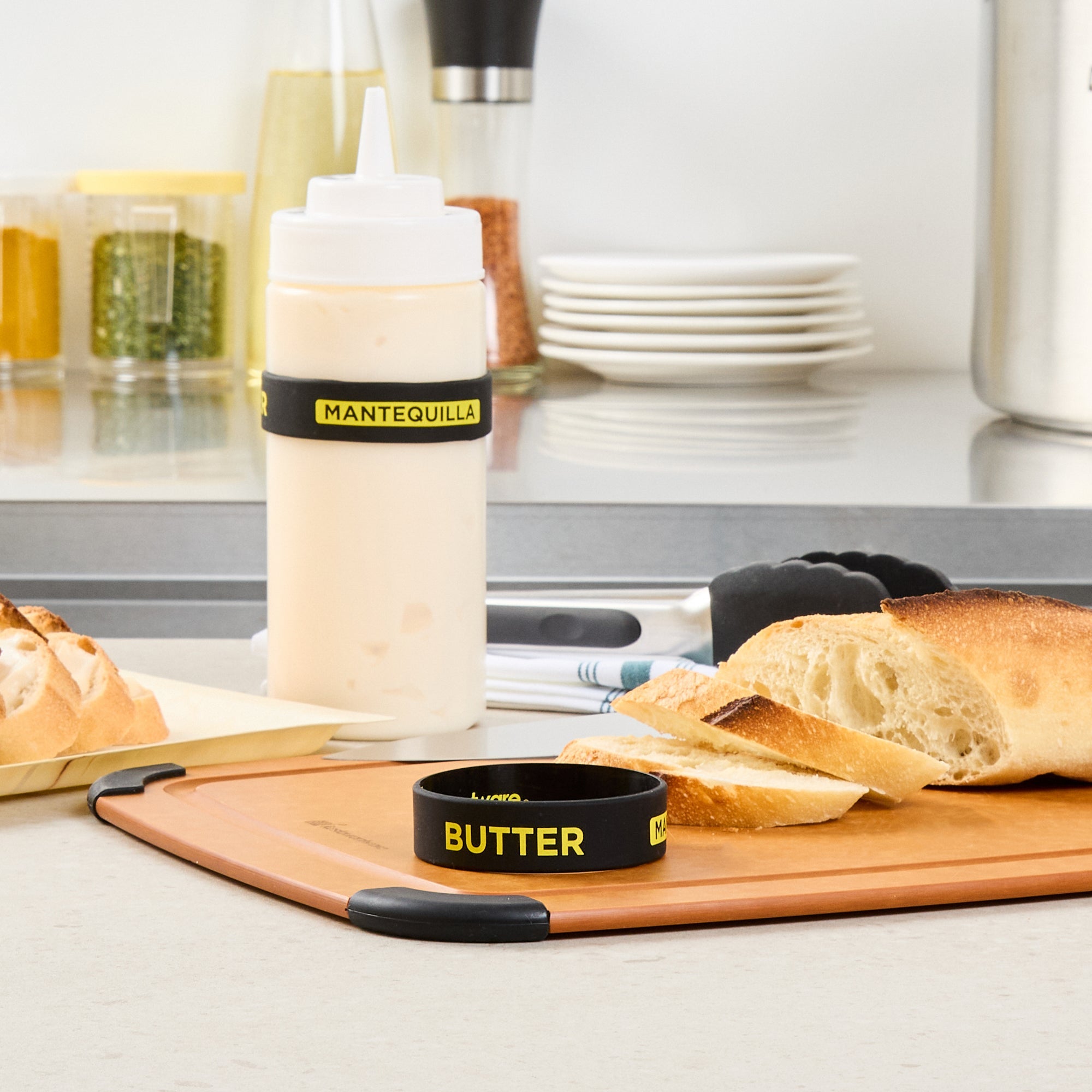 First In First Out Black Silicone Butter Label Band - Fits 16, 20 and 24 oz Squeeze Bottles - 10 count box