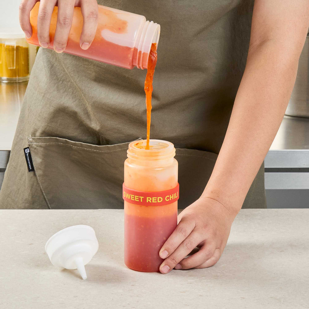 First In First Out Red Silicone Sweet Red Chili Label Band - Fits 16, 20 and 24 oz Squeeze Bottles - 1 count box