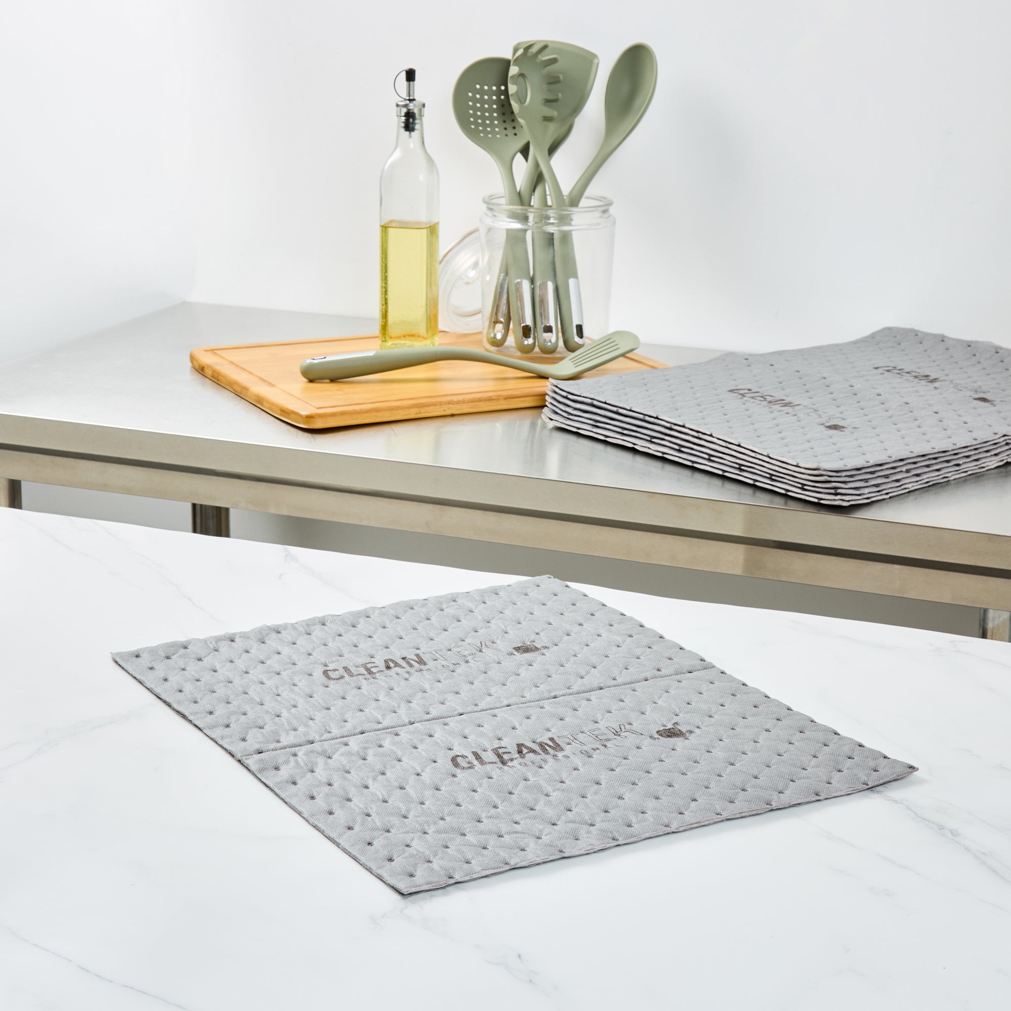 Clean Tek Professional Gray Universal Sorbent Pad - Heavy Weight, Perforated - 15" x 19" - 100 count box
