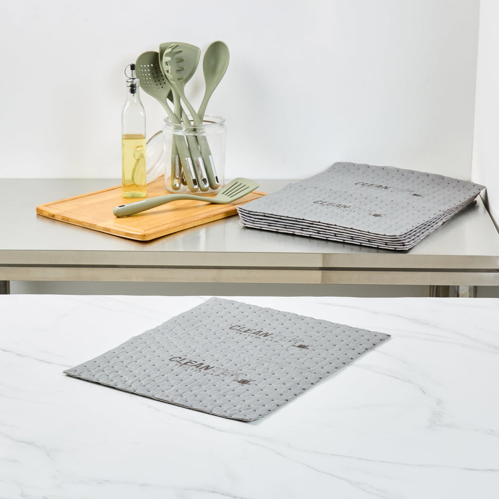 Clean Tek Professional Gray Universal Sorbent Pad - Heavy Weight, Perforated - 15" x 19" - 100 count box
