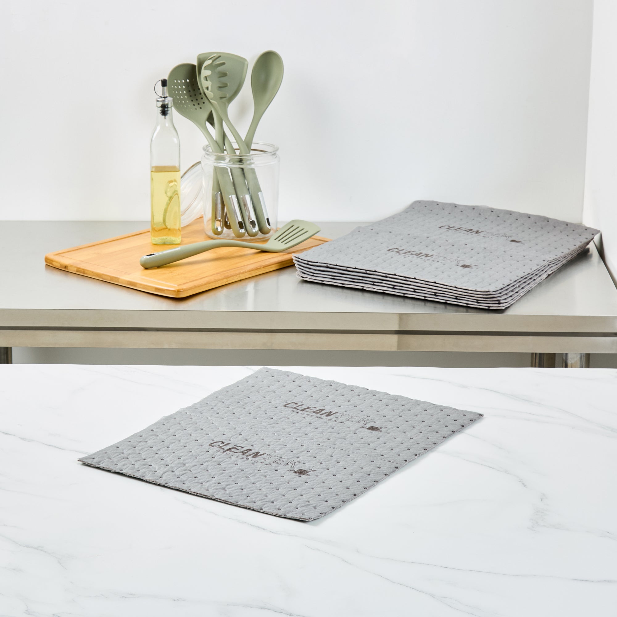 Clean Tek Professional Gray Universal Sorbent Pad - Heavy Weight, Perforated - 15" x 19" - 100 count box