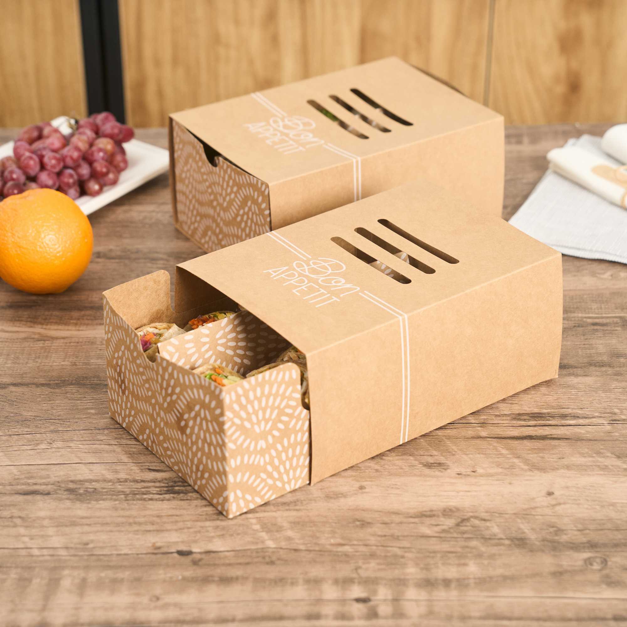 Cater Tek Rectangle Kraft Paper Hot Dog / Sandwich Tray - with Cover and Divider - 8 1/4" x 5 3/4" x 3 3/4" - 100 count box