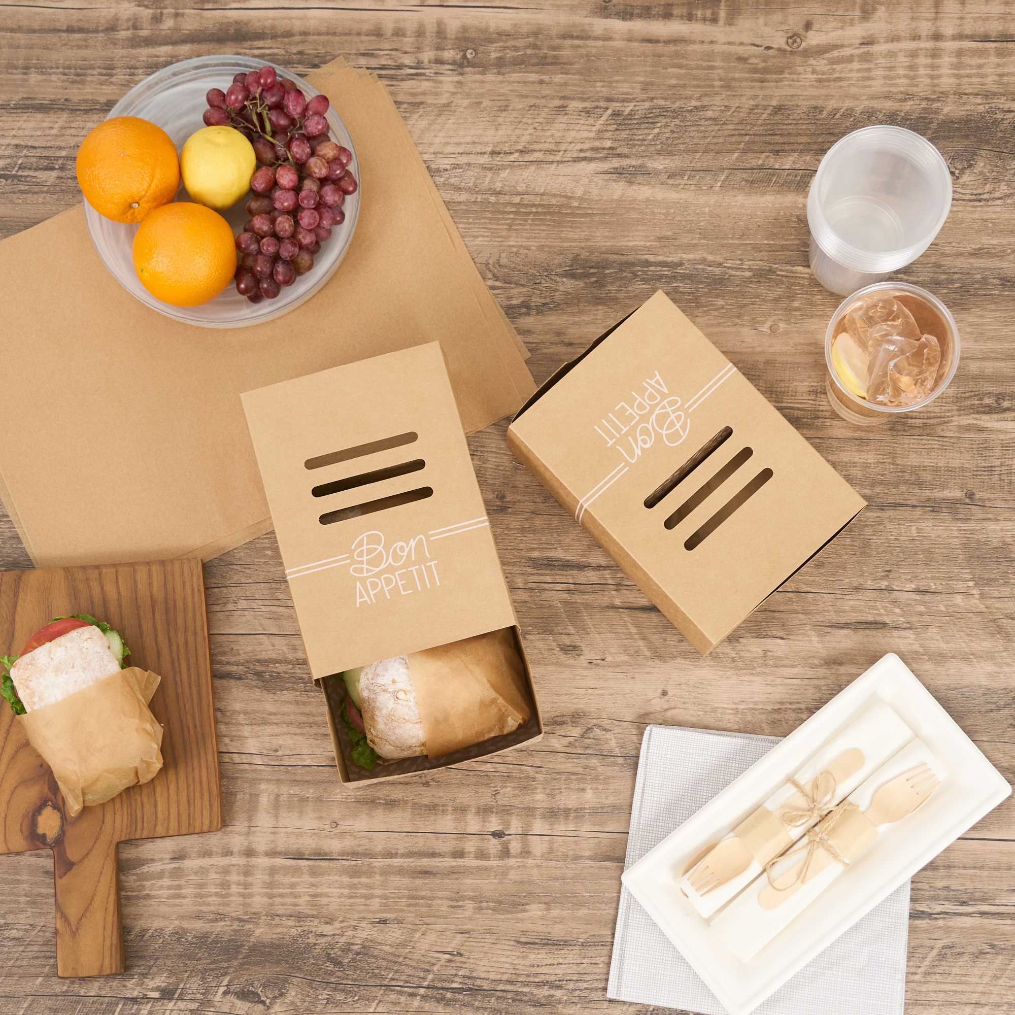 Cater Tek Rectangle Kraft Paper Burger Tray - with Cover and Divider - 8 1/4" x 5 3/4" x 3 3/4" - 100 count box