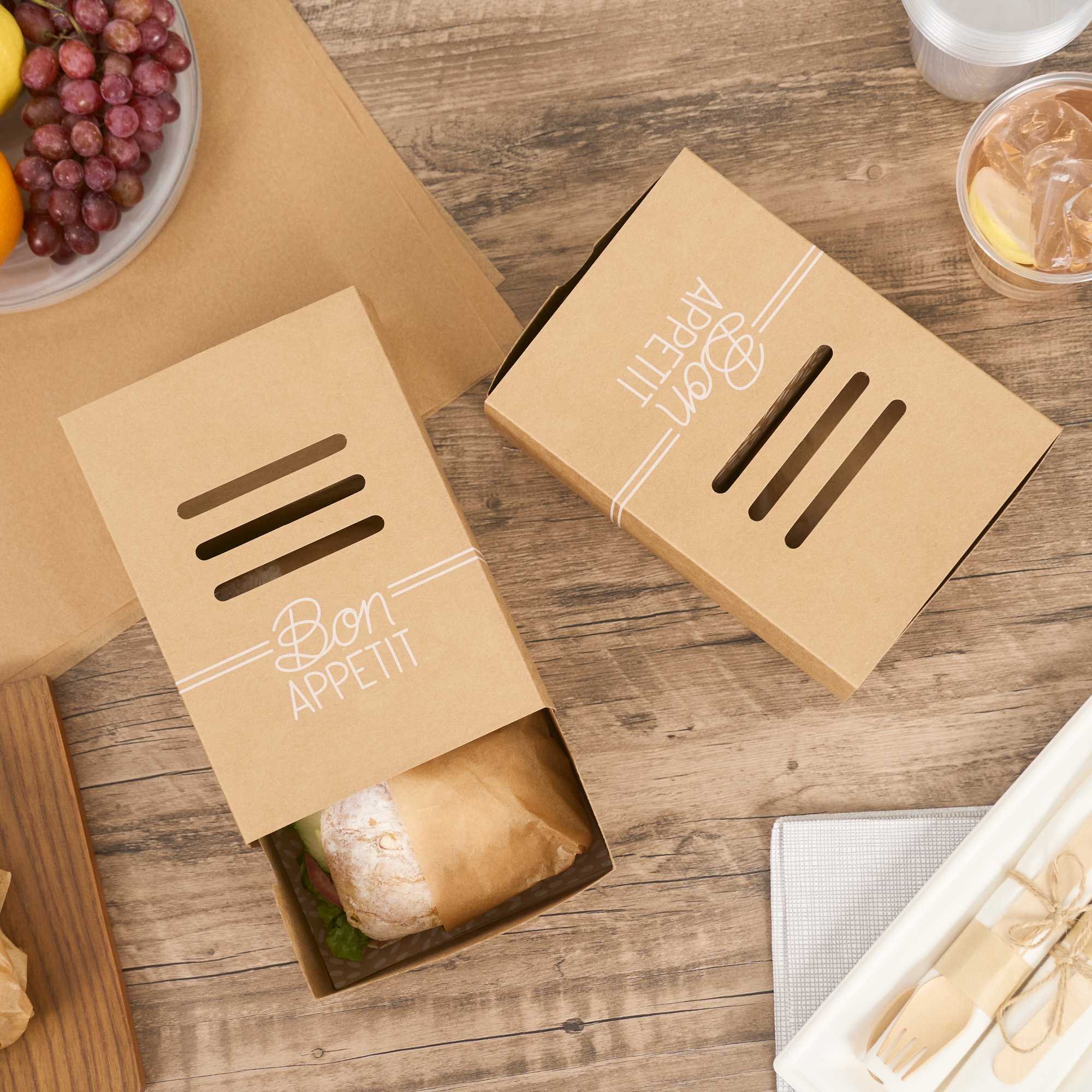 Cater Tek Rectangle Kraft Paper Burger Tray - with Cover and Divider - 8 1/4" x 5 3/4" x 3 3/4" - 100 count box