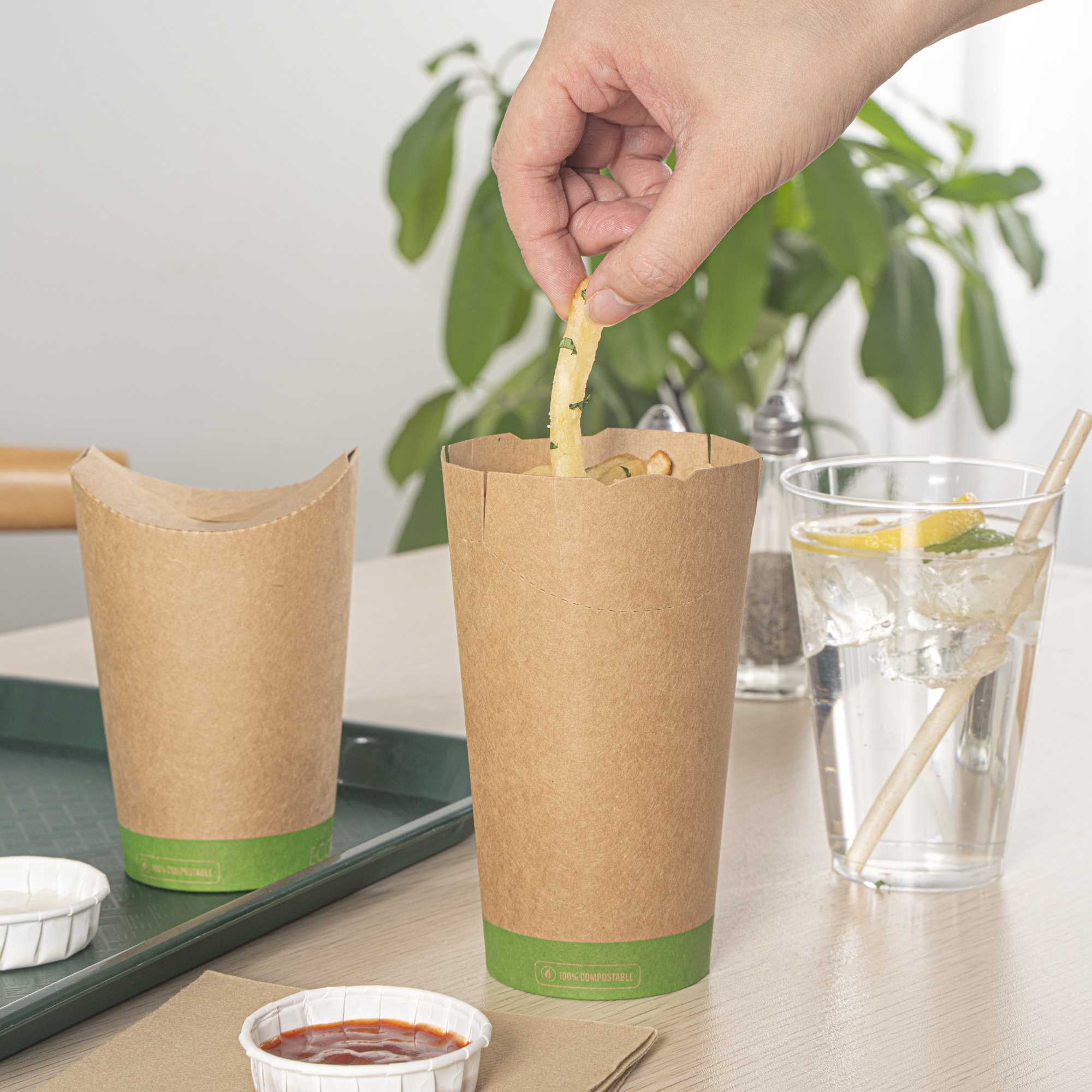 Sustain 20 oz Round Kraft Paper To Go Fry Cup - with PLA Lining, Compostable - 3 1/4" x 3 1/4" x 5" - 100 count box
