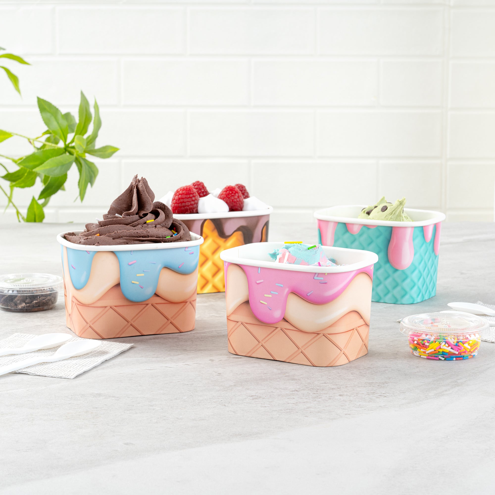 Coppetta 12 oz Square Assorted Cone Paper To Go Cup - 4 1/4" x 3 1/4" x 2 3/4" - 200 count box