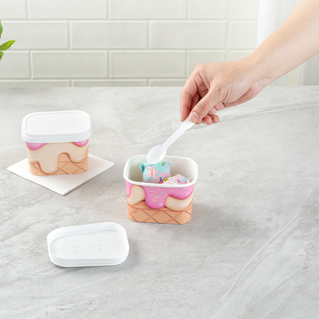 Coppetta Square White Plastic Lid - Fits 7 and 12 oz To Go Cup, with Spoon - 50 count box