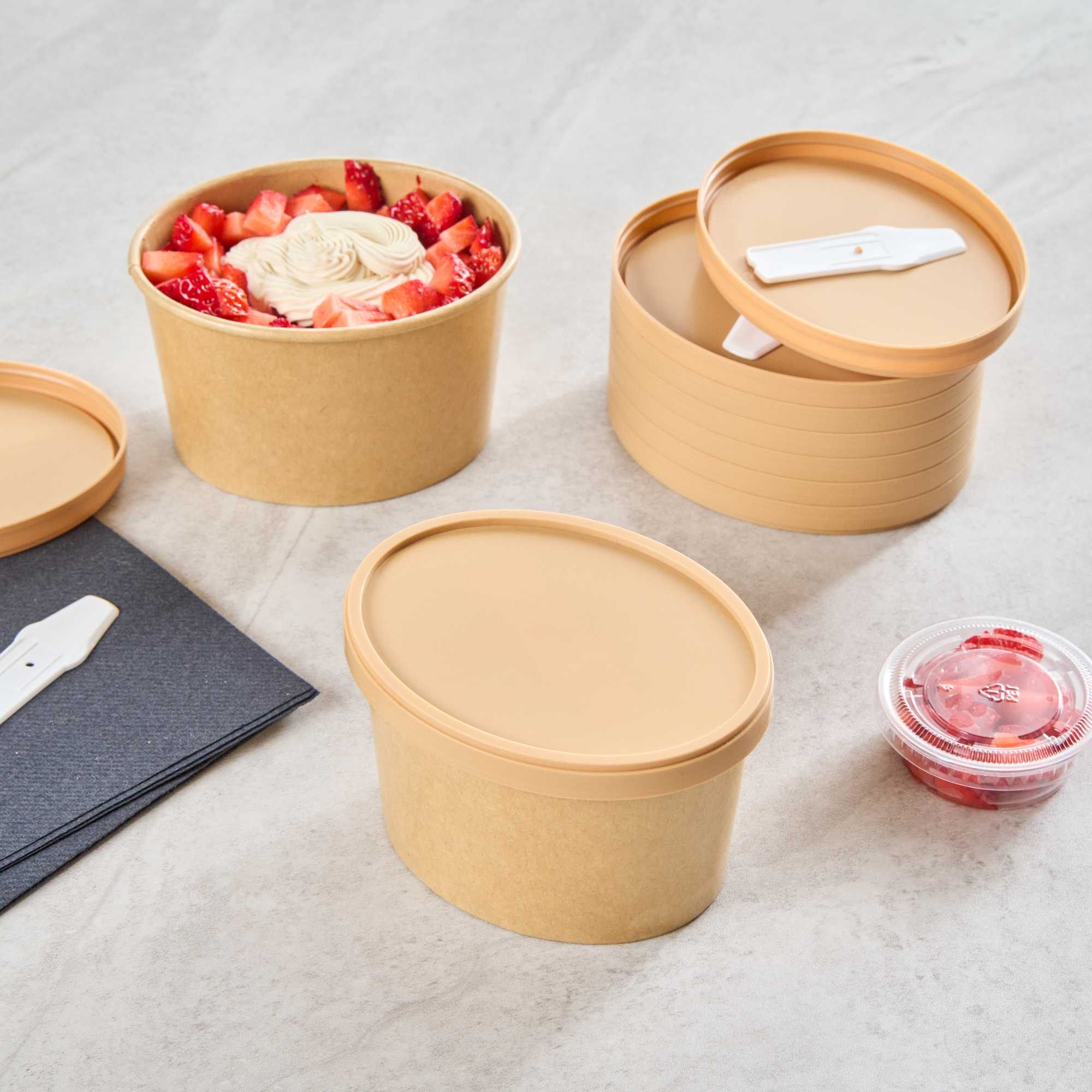 Coppetta Oval Brown Plastic Lid - Fits 12 oz To Go Cup, with Spoon - 200 count box
