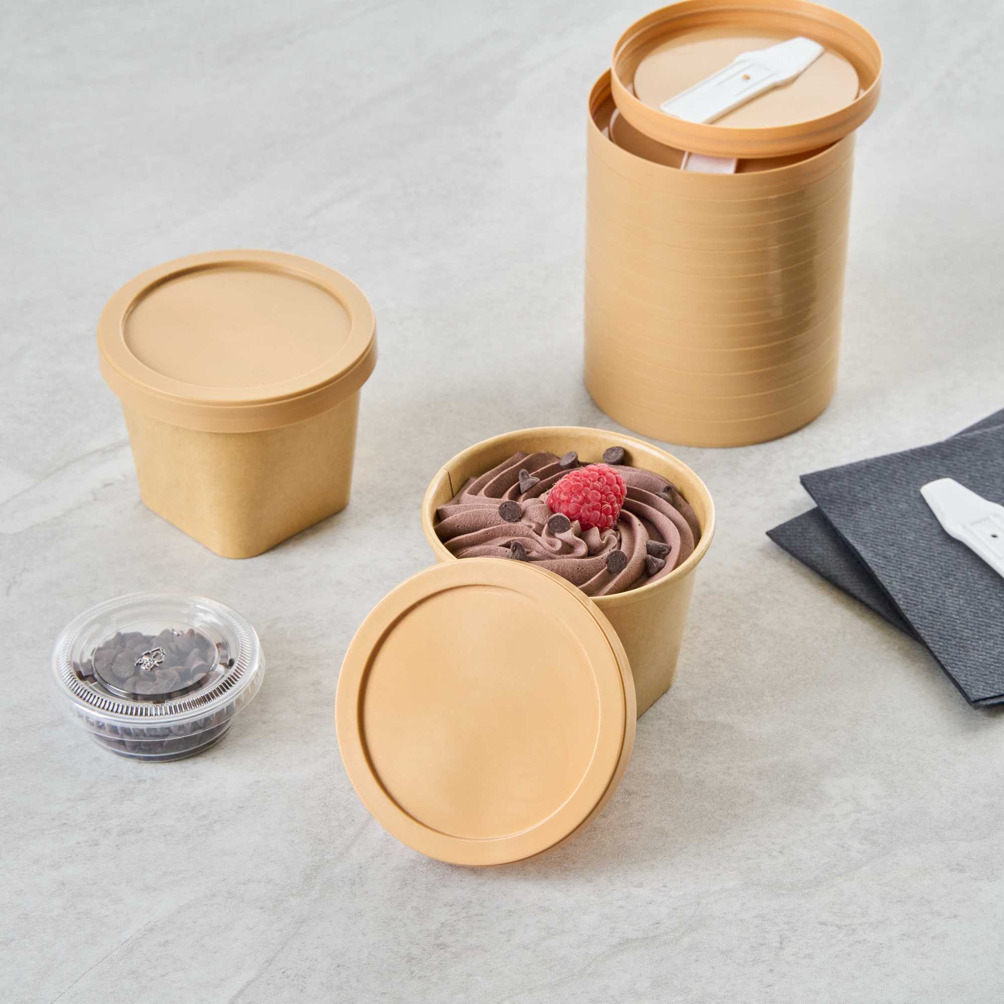 Coppetta Round Brown Plastic Lid - Fits 6 and 13 oz To Go Cups, with Spoon - 200 count box