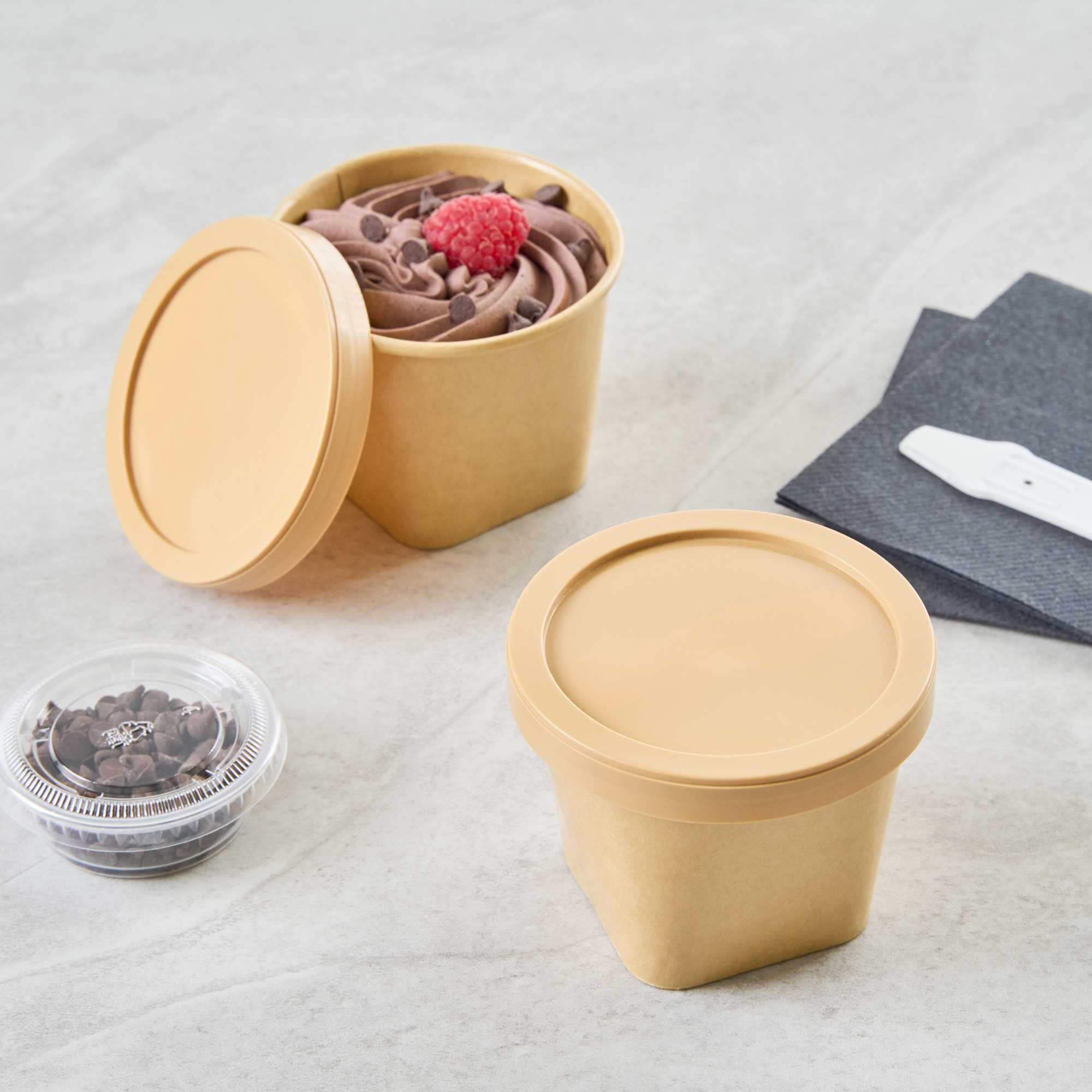 Coppetta Round Brown Plastic Lid - Fits 6 and 13 oz To Go Cups, with Spoon - 200 count box