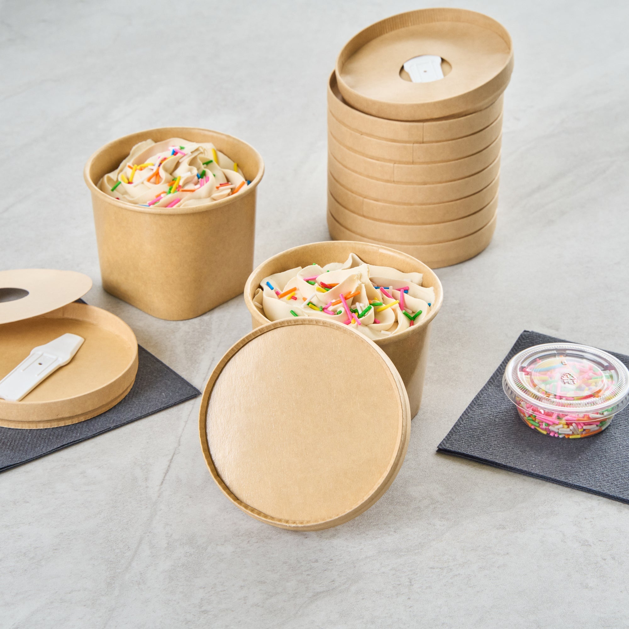 Coppetta Round Brown Paper Lid - Fits 12 oz To Go Cup, with Spoon - 3 3/4" x 3 3/4" x 1/2" - 200 count box