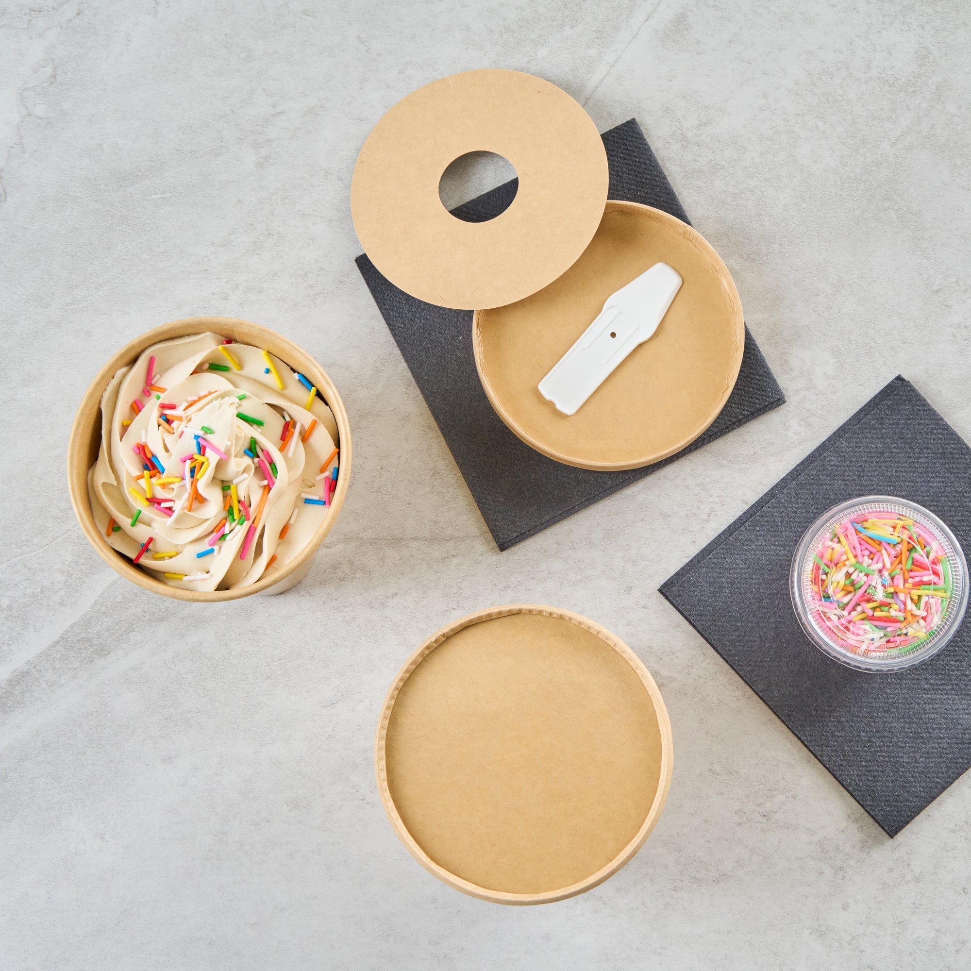 Coppetta Round Brown Paper Lid - Fits 12 oz To Go Cup, with Spoon - 3 3/4" x 3 3/4" x 1/2" - 200 count box