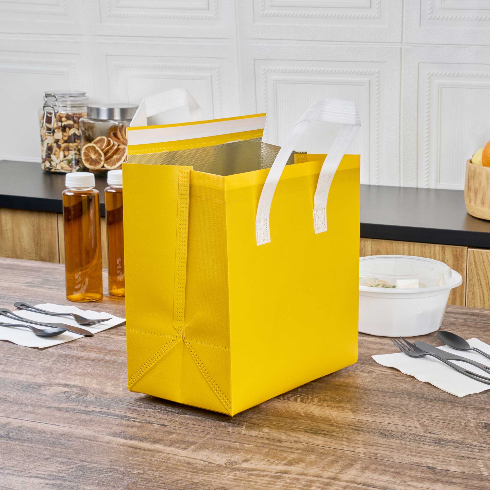 Bag Tek Yellow Insulated Take Out Bag - Tamper-Evident - 9 1/2" x 6" x 10 1/4" - 25 count box