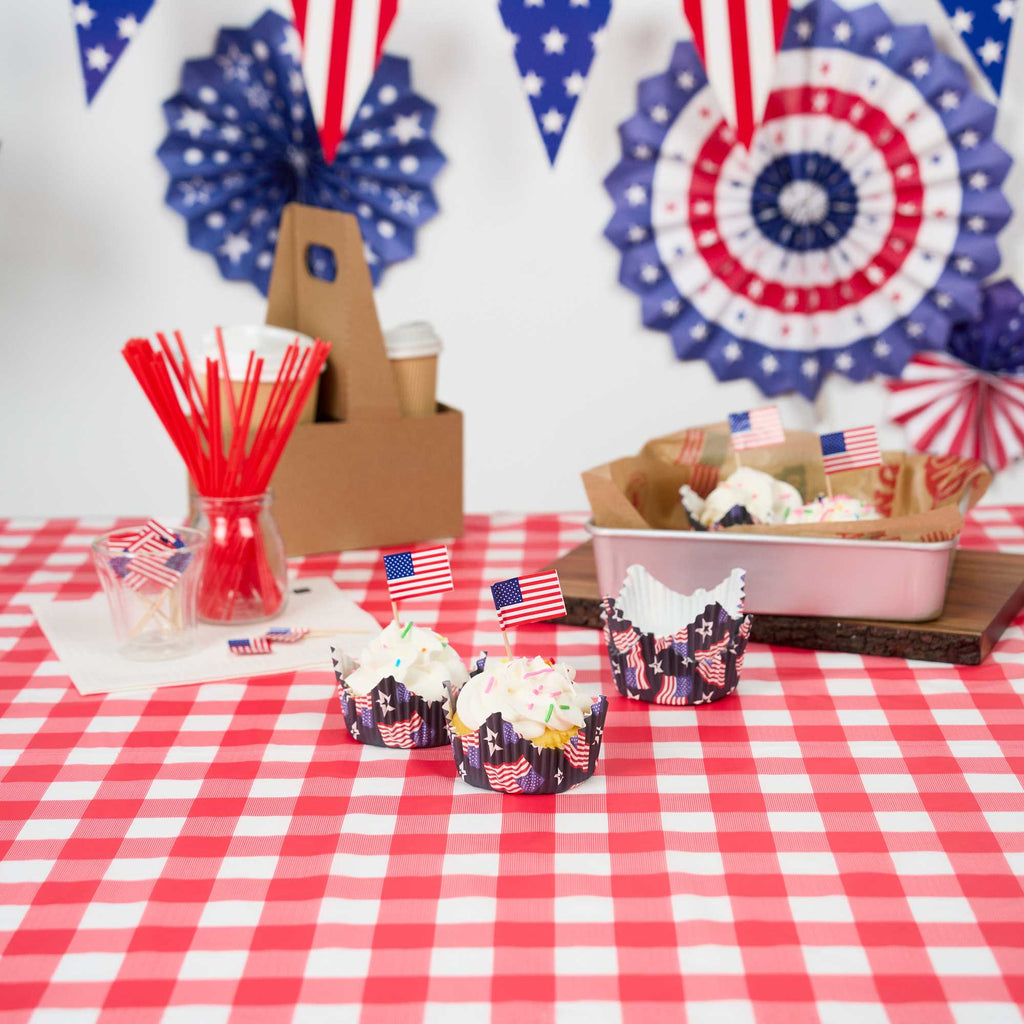 Panificio 4 oz Petal Paper Baking Cup - American Flag, Ridged, Greaseproof - 2 1/4" x 2 1/4" x 1 1/2" - 4000 count box