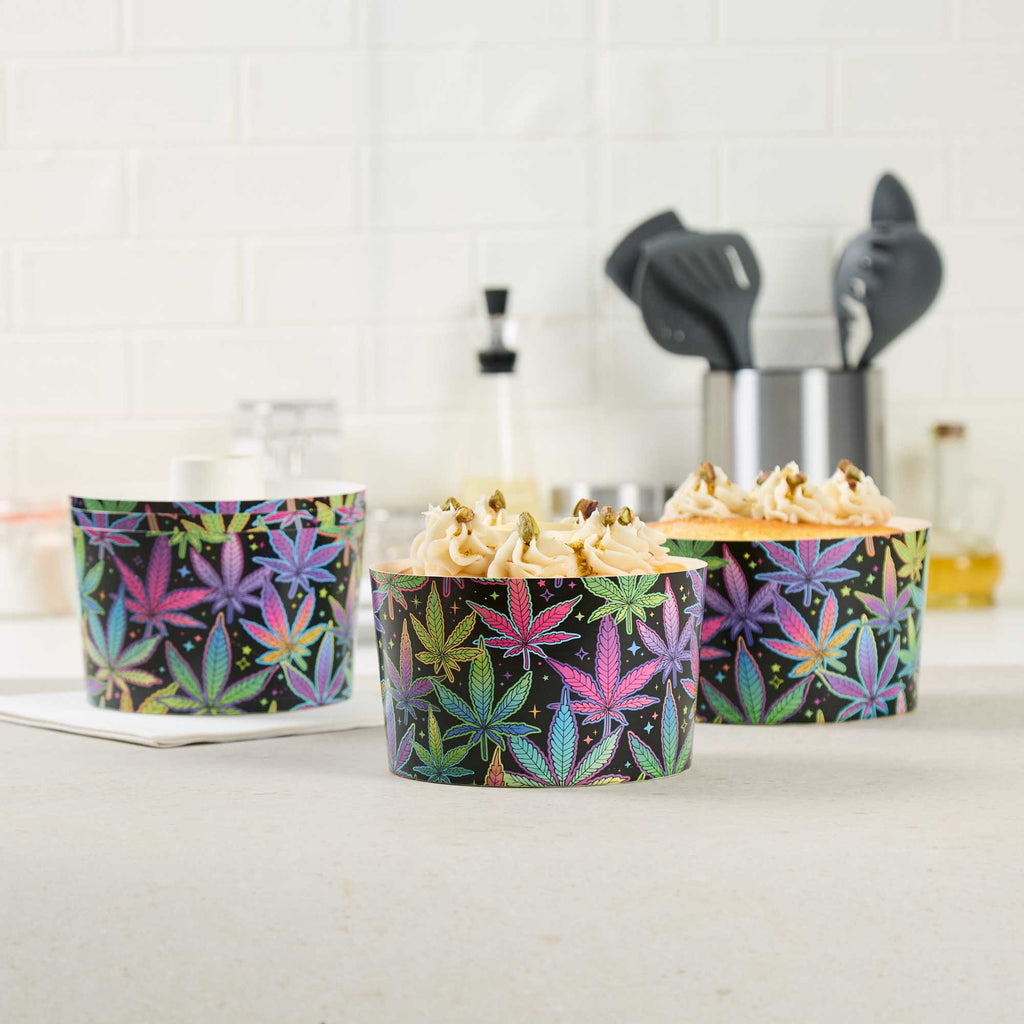 Panificio 53 oz Paper Angel Food Tube Pan - Trippy Leaf Print, Greaseproof - 5 3/4" x 5 3/4" x 3 3/4" - 400 count box