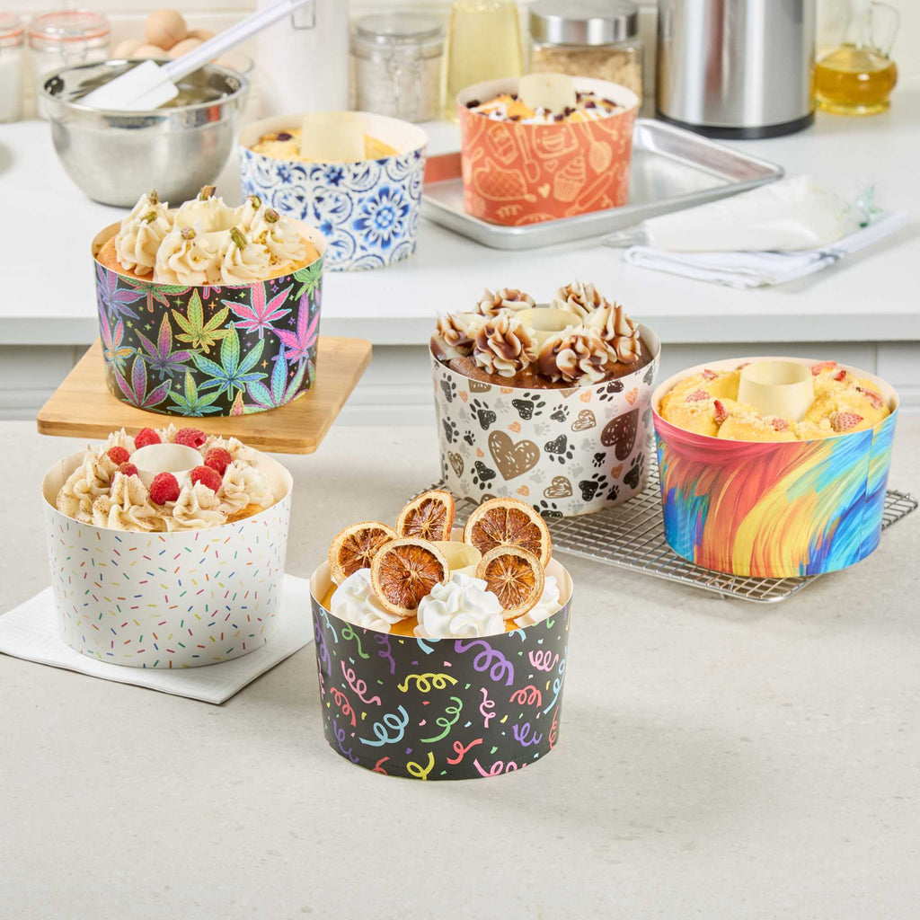 Panificio 53 oz Paper Angel Food Tube Pan - Floral, Greaseproof - 5 3/4" x 5 3/4" x 3 3/4" - 100 count box