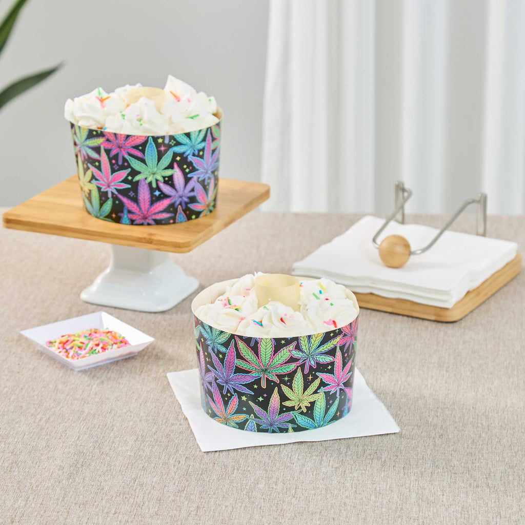 Panificio 38 oz Paper Angel Food Tube Pan - Trippy Leaf Print, Greaseproof - 5" x 5" x 3 3/4" - 100 count box