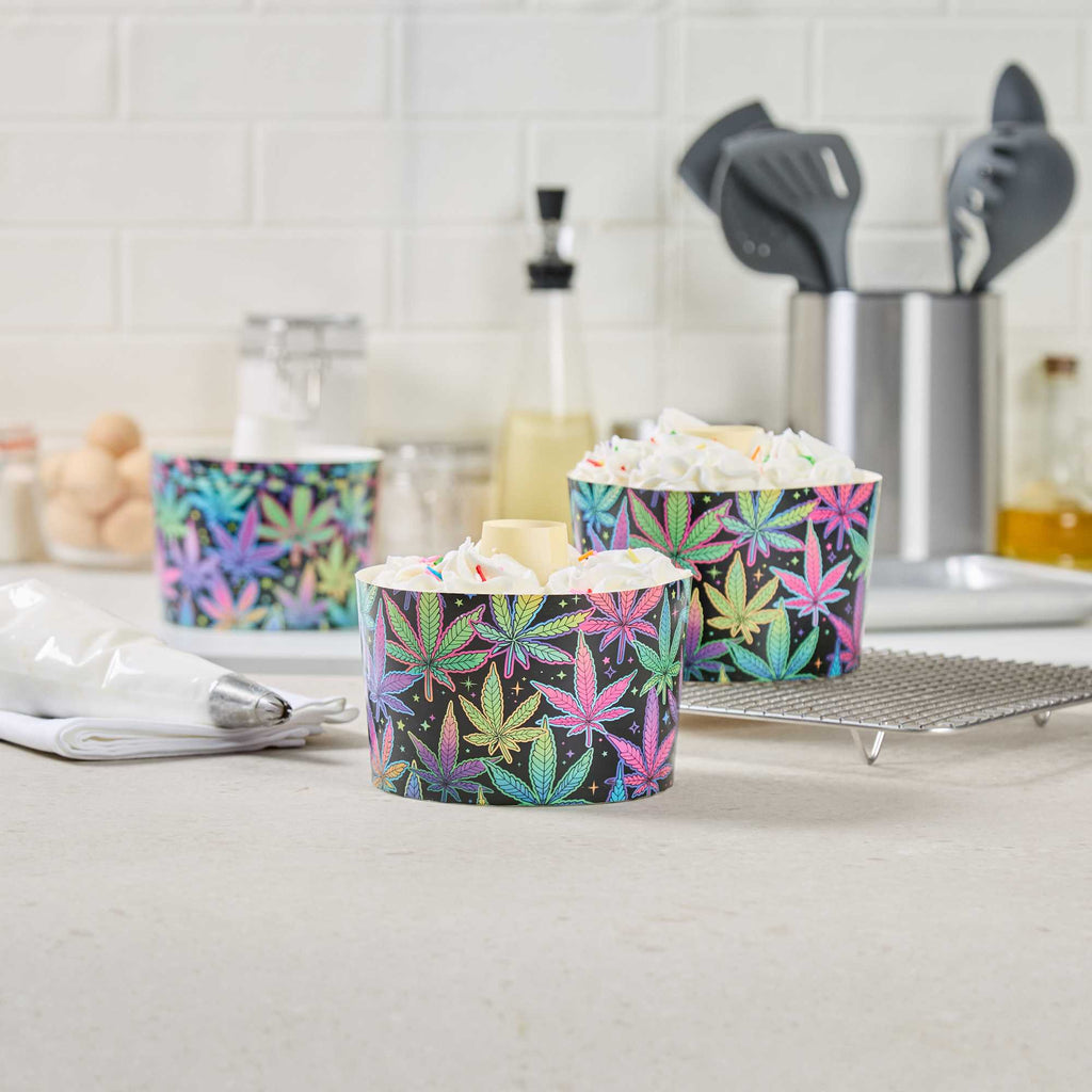 Panificio 38 oz Paper Angel Food Tube Pan - Trippy Leaf Print, Greaseproof - 5" x 5" x 3 3/4" - 600 count box