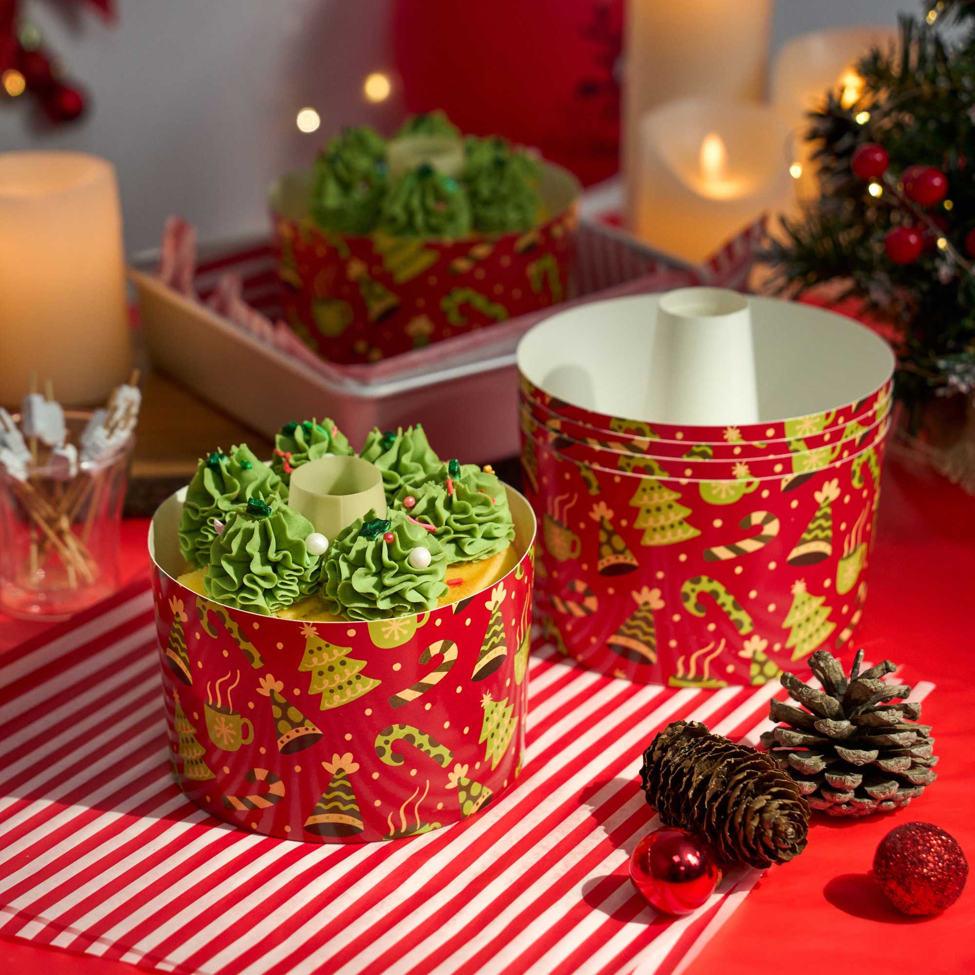 Panificio 38 oz Paper Angel Food Tube Pan - Christmas, Greaseproof - 5" x 5" x 3 3/4" - 100 count box