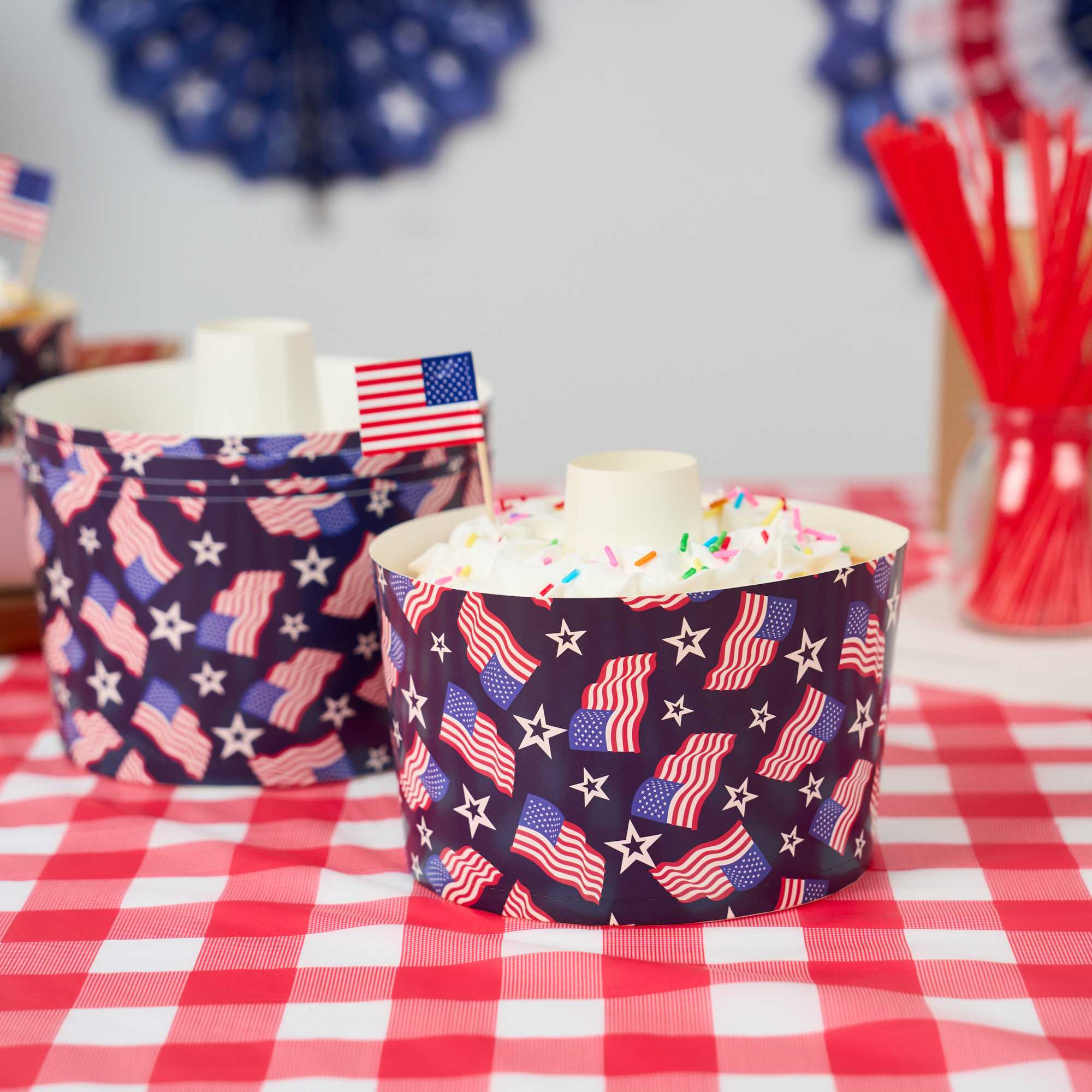 Panificio 38 oz Paper Angel Food Tube Pan - American Flag, Greaseproof - 5" x 5" x 3 3/4" - 600 count box