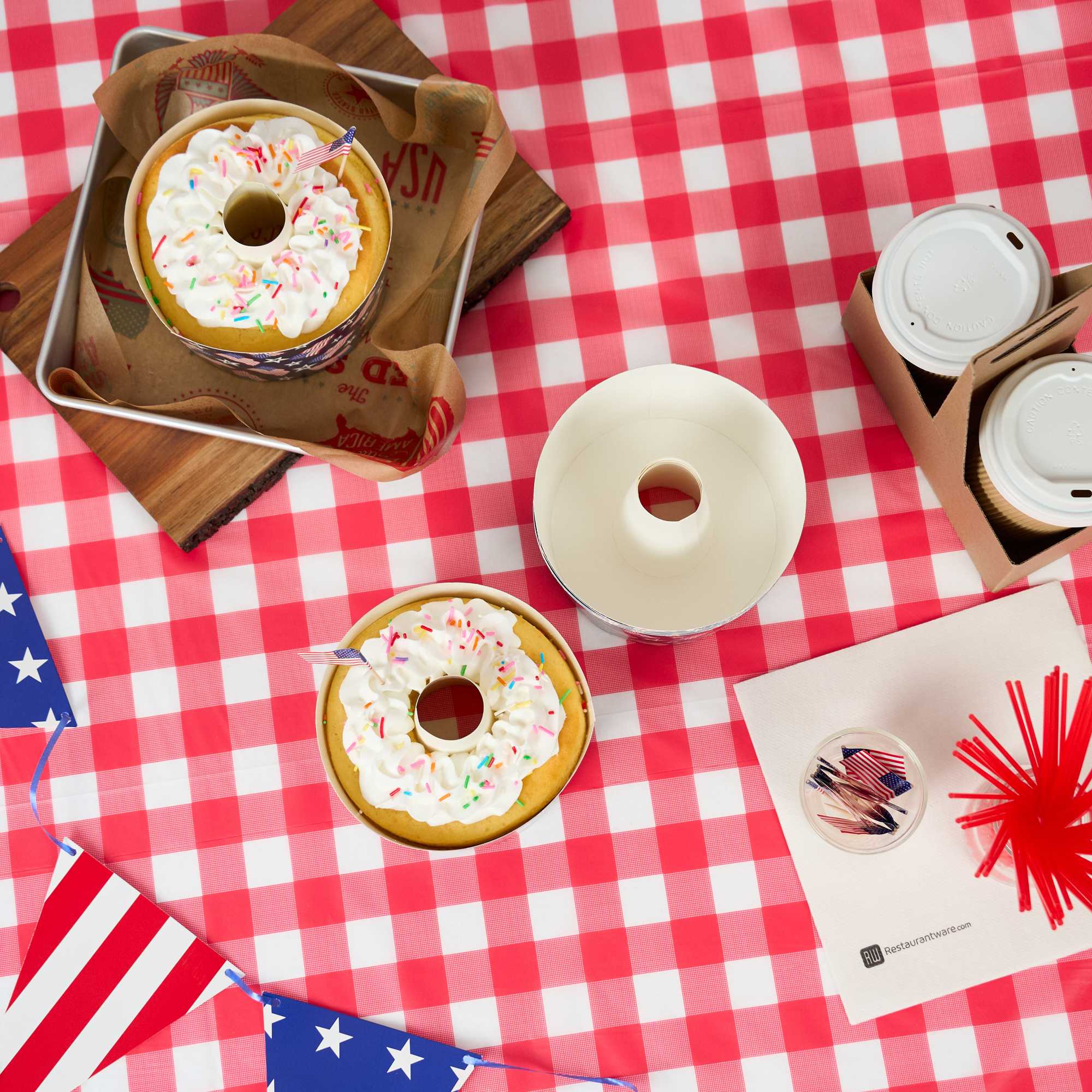 Panificio 38 oz Paper Angel Food Tube Pan - American Flag, Greaseproof - 5" x 5" x 3 3/4" - 600 count box