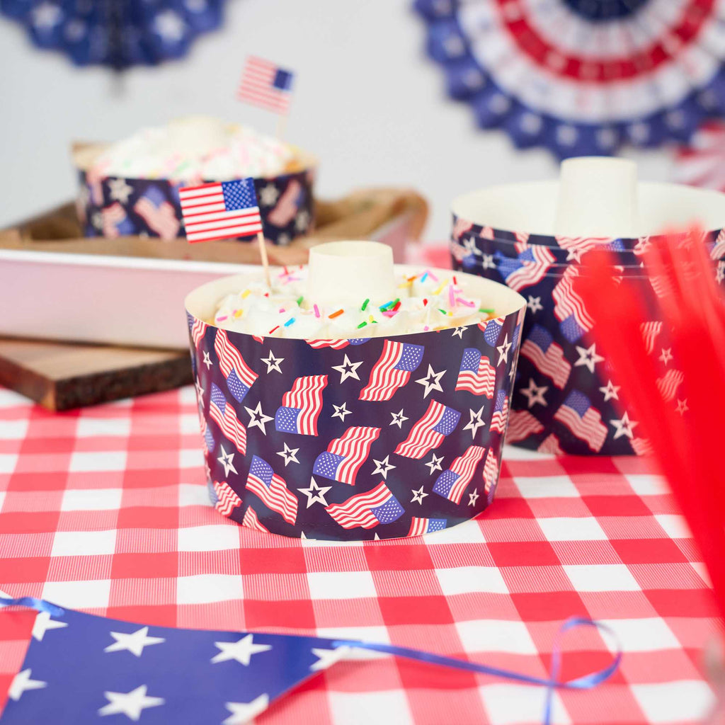 Panificio 38 oz Paper Angel Food Tube Pan - American Flag, Greaseproof - 5" x 5" x 3 3/4" - 600 count box