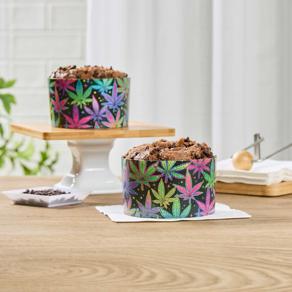 Panificio 22 oz Paper Angel Food Tube Pan - Trippy Leaf Print, Greaseproof - 4 1/2" x 4 1/2" x 2 3/4" - 100 count box