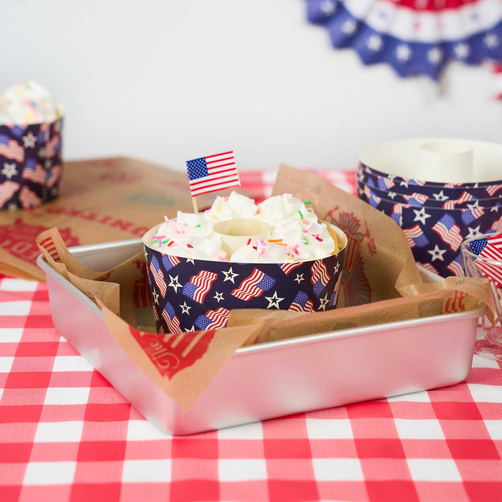 Panificio 22 oz Paper Angel Food Tube Pan - American Flag, Greaseproof - 4 1/2" x 4 1/2" x 2 3/4" - 100 count box