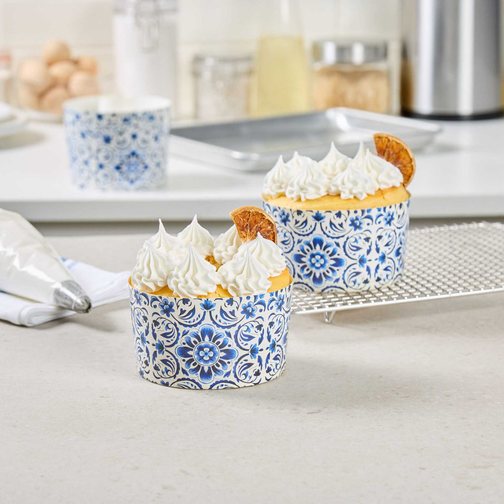 Panificio 22 oz Paper Angel Food Tube Pan - Floral, Greaseproof - 4 1/2" x 4 1/2" x 2 3/4" - 900 count box