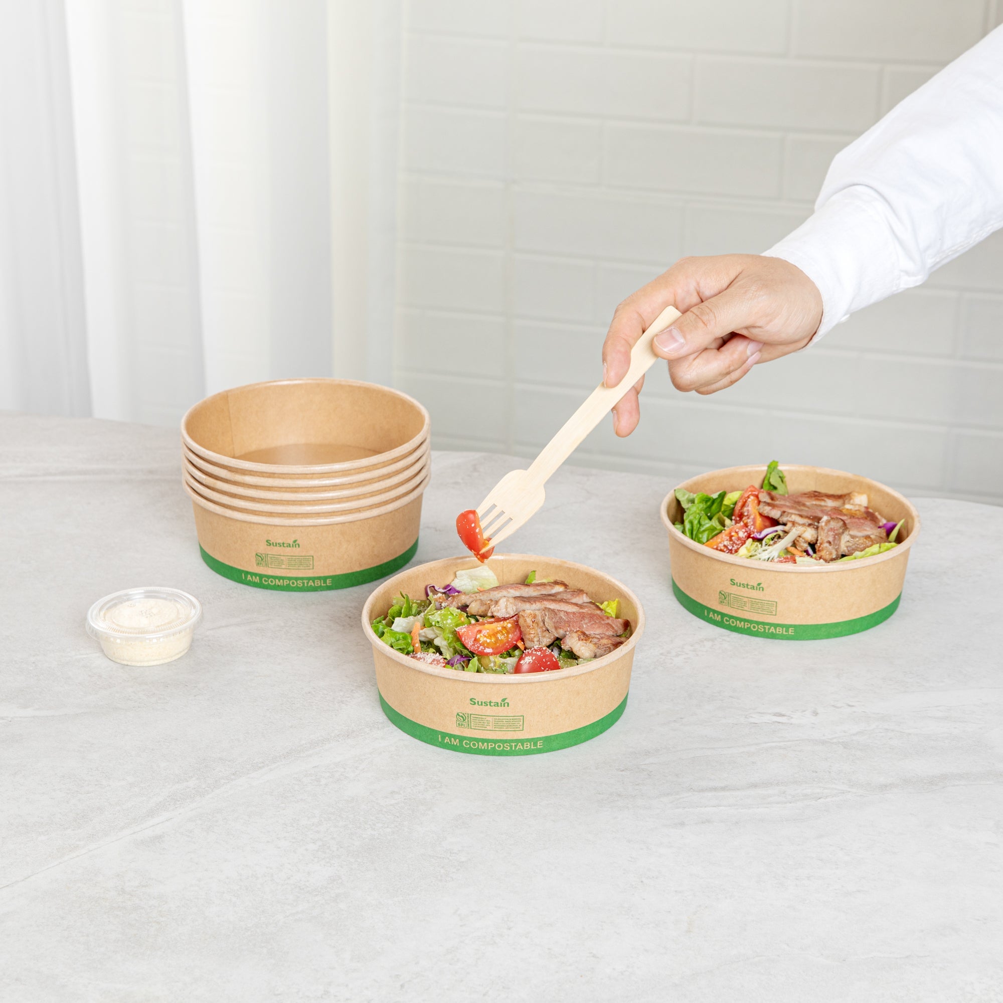 Sustain 17 oz Round Kraft Paper Take Out Container - Compostable - 5 3/4" x 5 3/4" x 2" - 50 count box