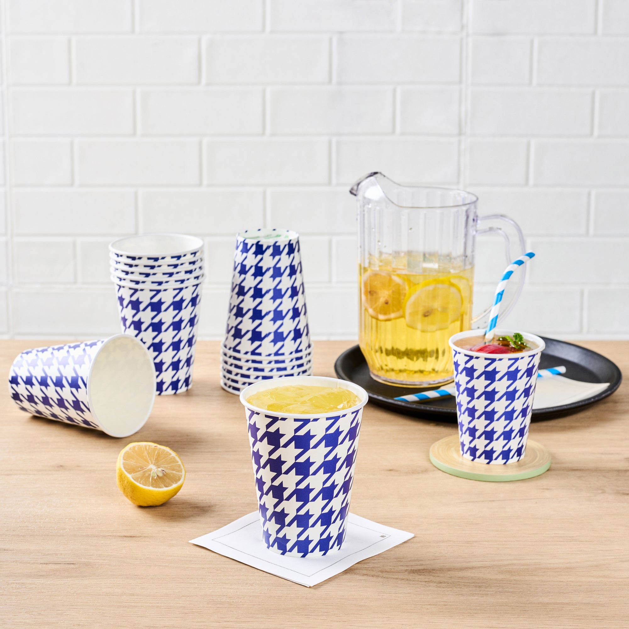 Chef 101 12 oz Round Blue Houndstooth Paper Cold Cup - 3 1/2" x 3 1/2" x 4 1/4" - 500 count box