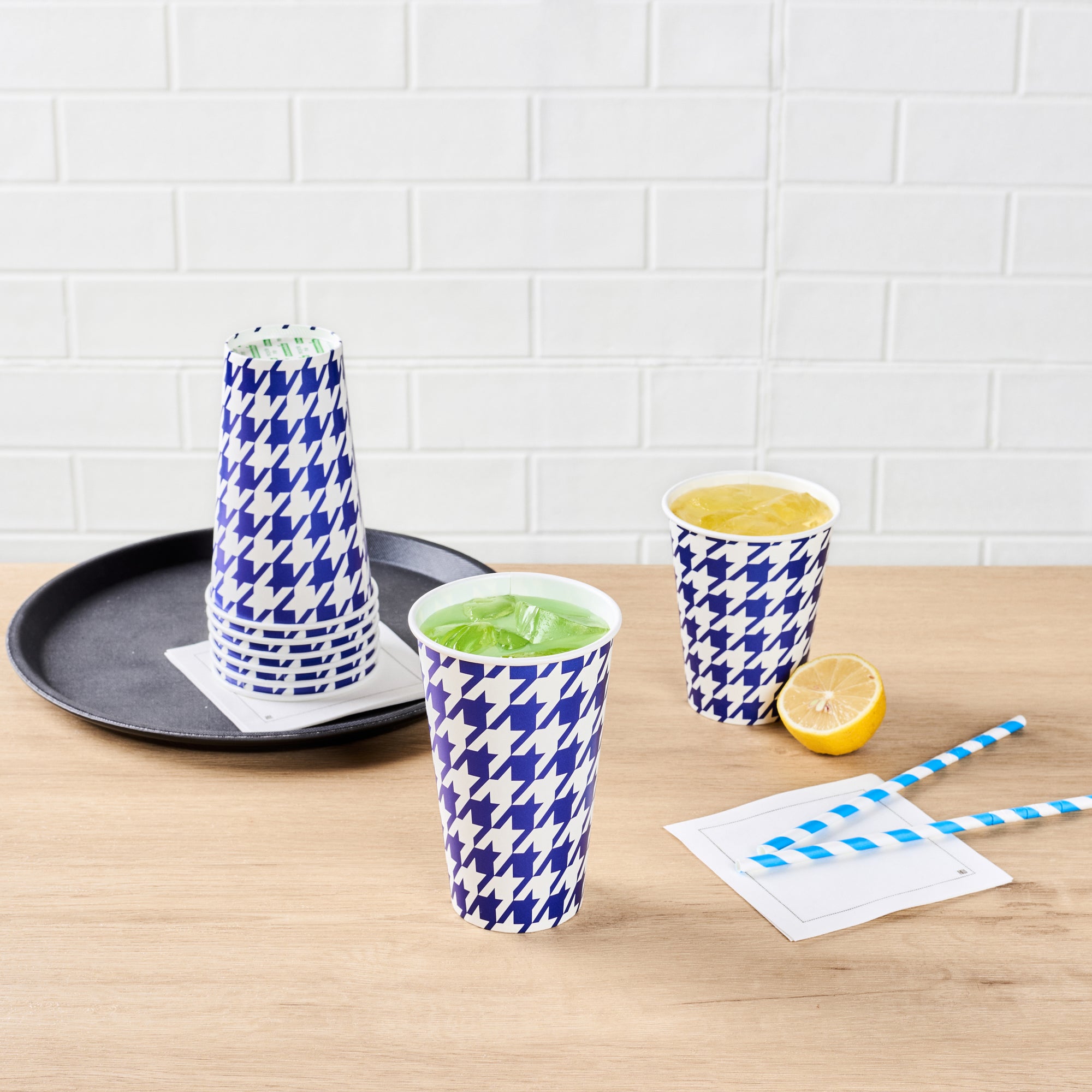 Chef 101 16 oz Round Blue Houndstooth Paper Cold Cup - 3 1/2" x 3 1/2" x 5 1/2" - 500 count box