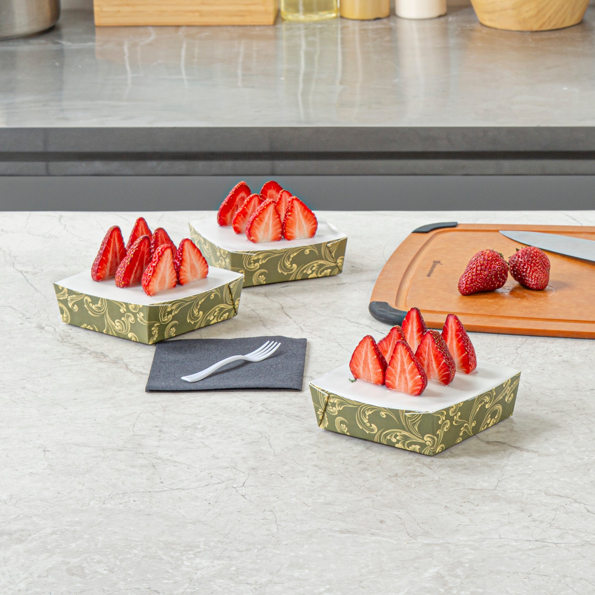 Bake Tek 8 oz Dark Green Vintage Floral Paper Baking Tray - Greaseproof - 4 1/4" x 4 1/4" x 1 1/2" - 100 count box