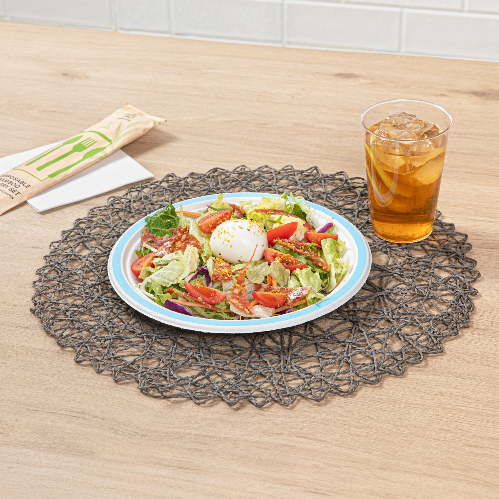 Pulp Safe No PFAS Added Round White Sugarcane / Bagasse Plate - Home Compostable, with Blue Rim - 8 3/4" x 8 3/4" - 100 count box