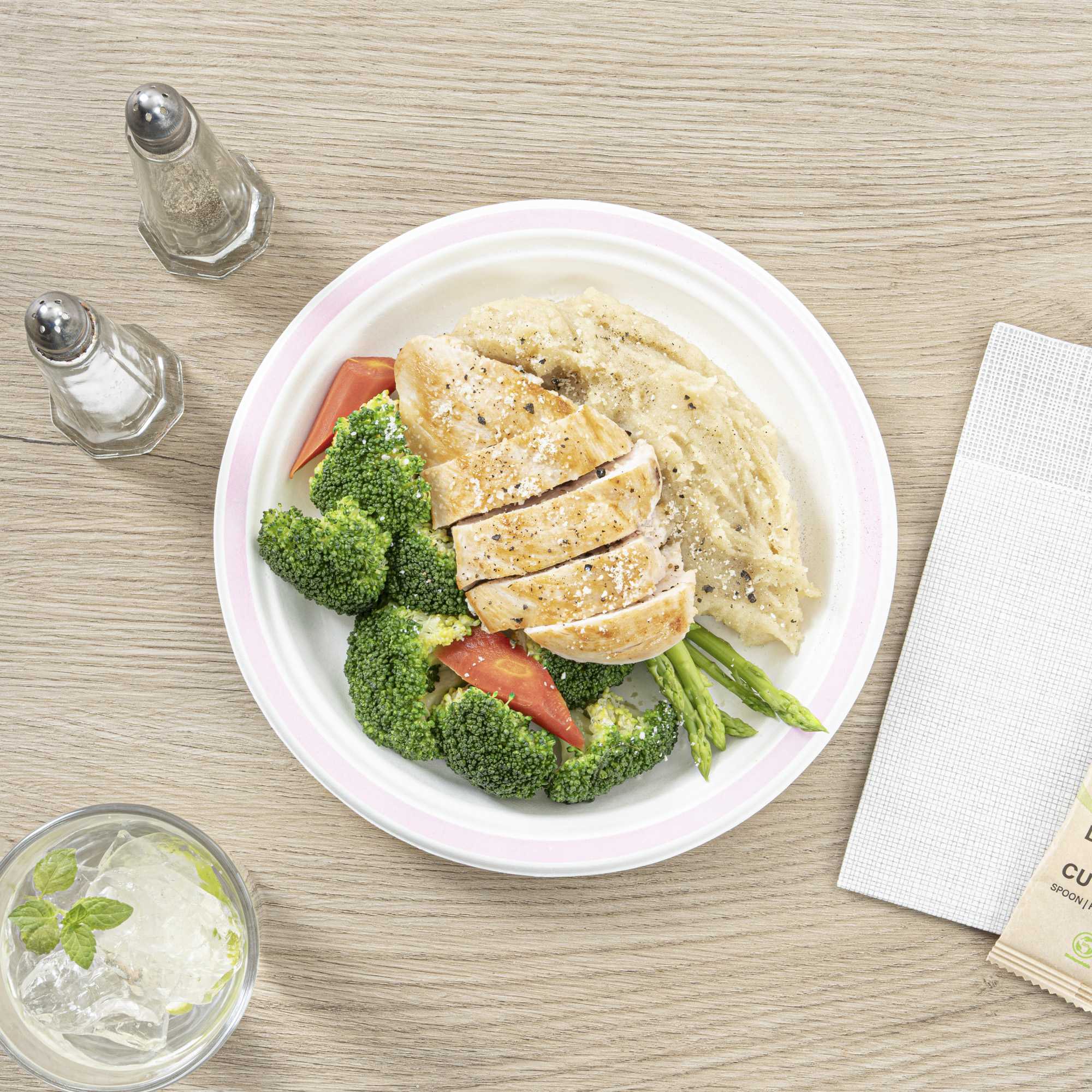 Pulp Safe No PFAS Added Round White Sugarcane / Bagasse Plate - Home Compostable, with Pink Rim - 8 3/4" x 8 3/4" - 100 count box
