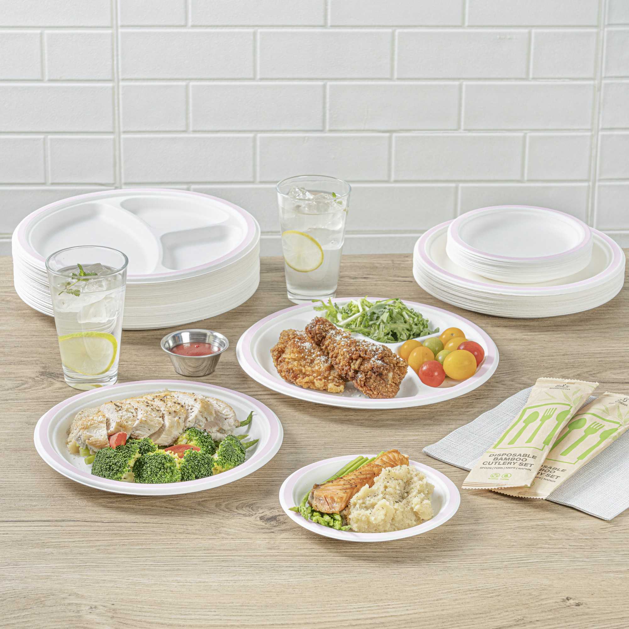 Pulp Safe No PFAS Added Round White Sugarcane / Bagasse Plate - Home Compostable, with Pink Rim - 8 3/4" x 8 3/4" - 100 count box