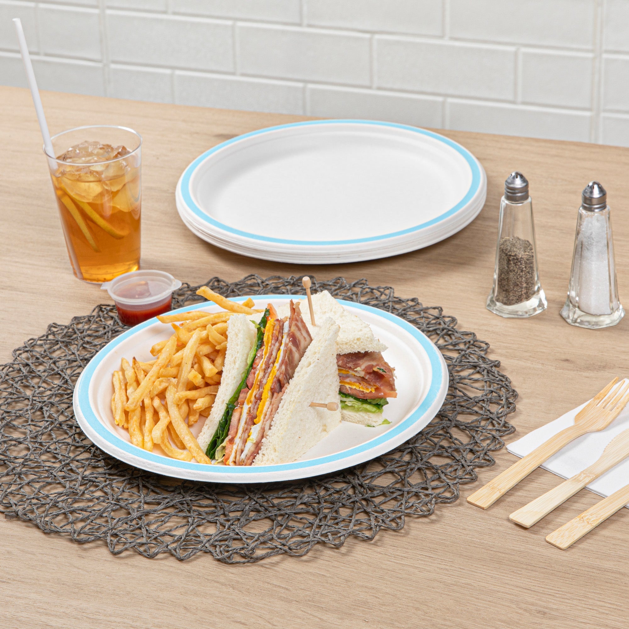 Pulp Safe No PFAS Added Round White Sugarcane / Bagasse Plate - Home Compostable, with Blue Rim - 10 1/4" x 10 1/4" - 100 count box