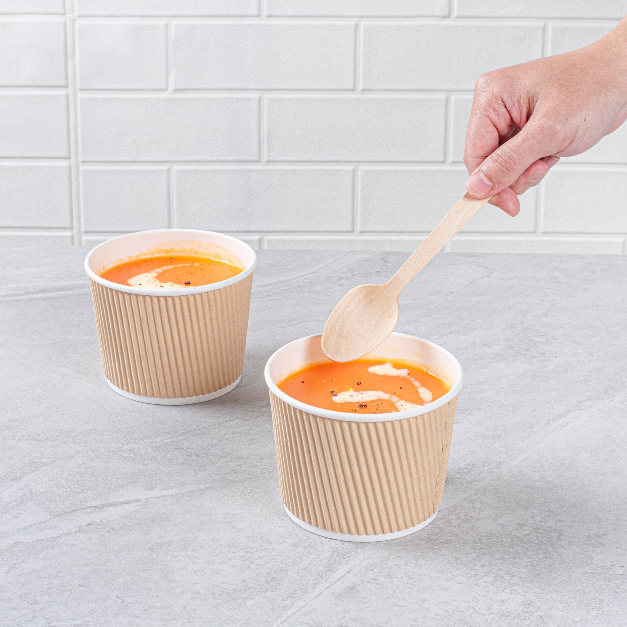 Bio Tek 18 oz Round Kraft PE Lined Paper Soup Container - Ripple Wall - 3 1/2" x 3 1/2" x 3 1/4" - 200 count box