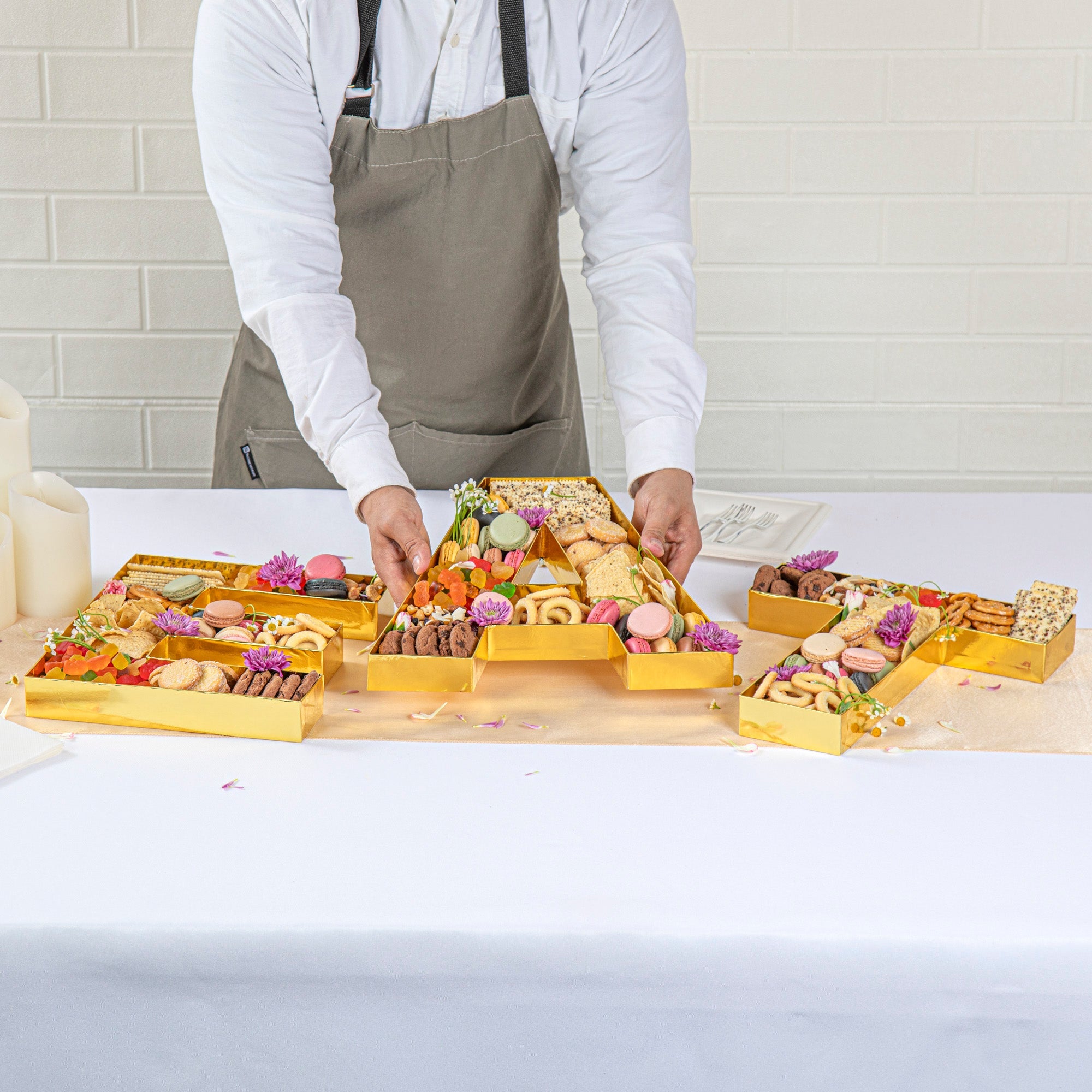 Chef 101 Gold Paper Charcuterie Fillable EAT Letter Trays - 12 1/2" x 12" x 4 3/4" - 1 count box