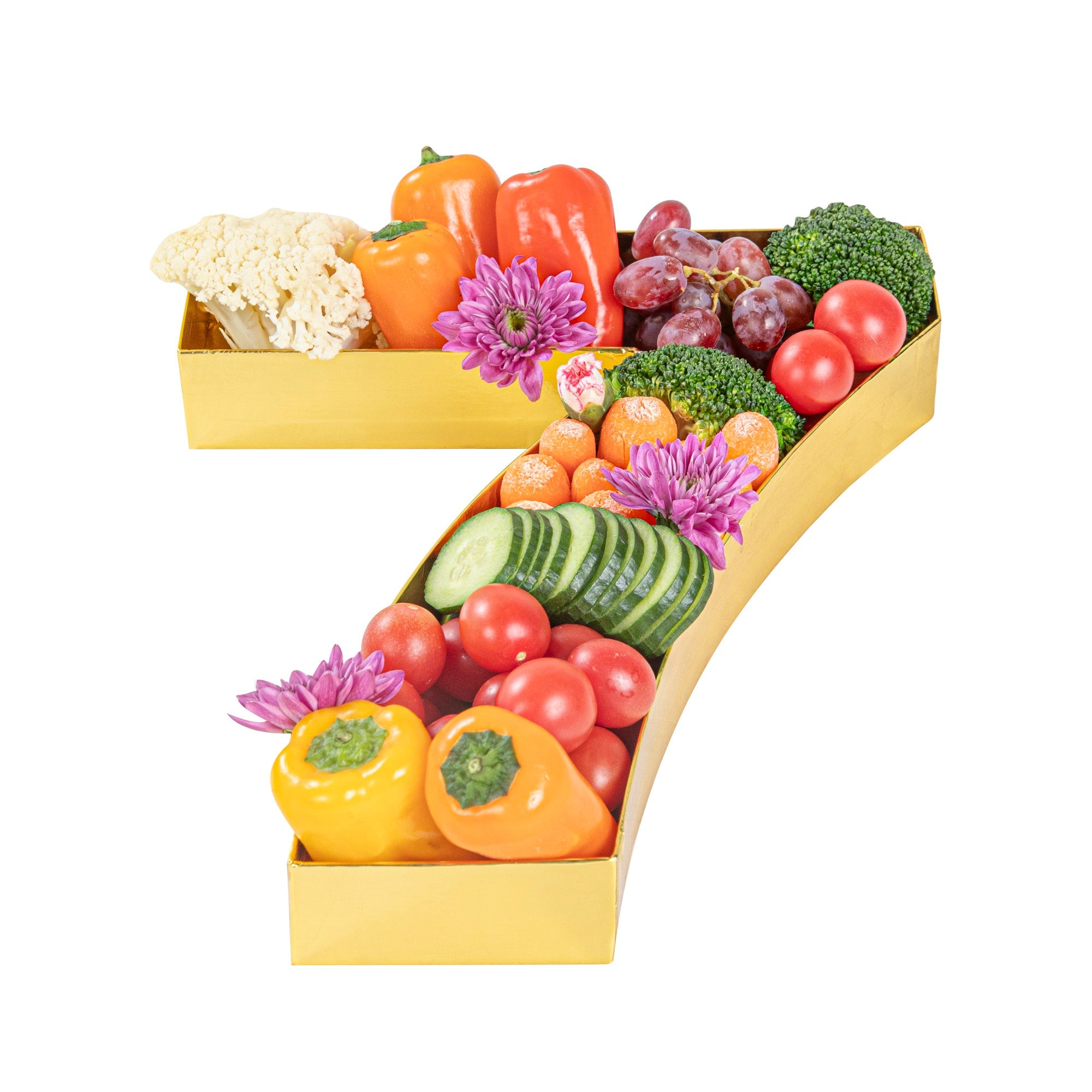 Chef 101 Gold Paper Charcuterie Fillable Number 7 Tray - 12" x 10" x 1 1/2" - 1 count box