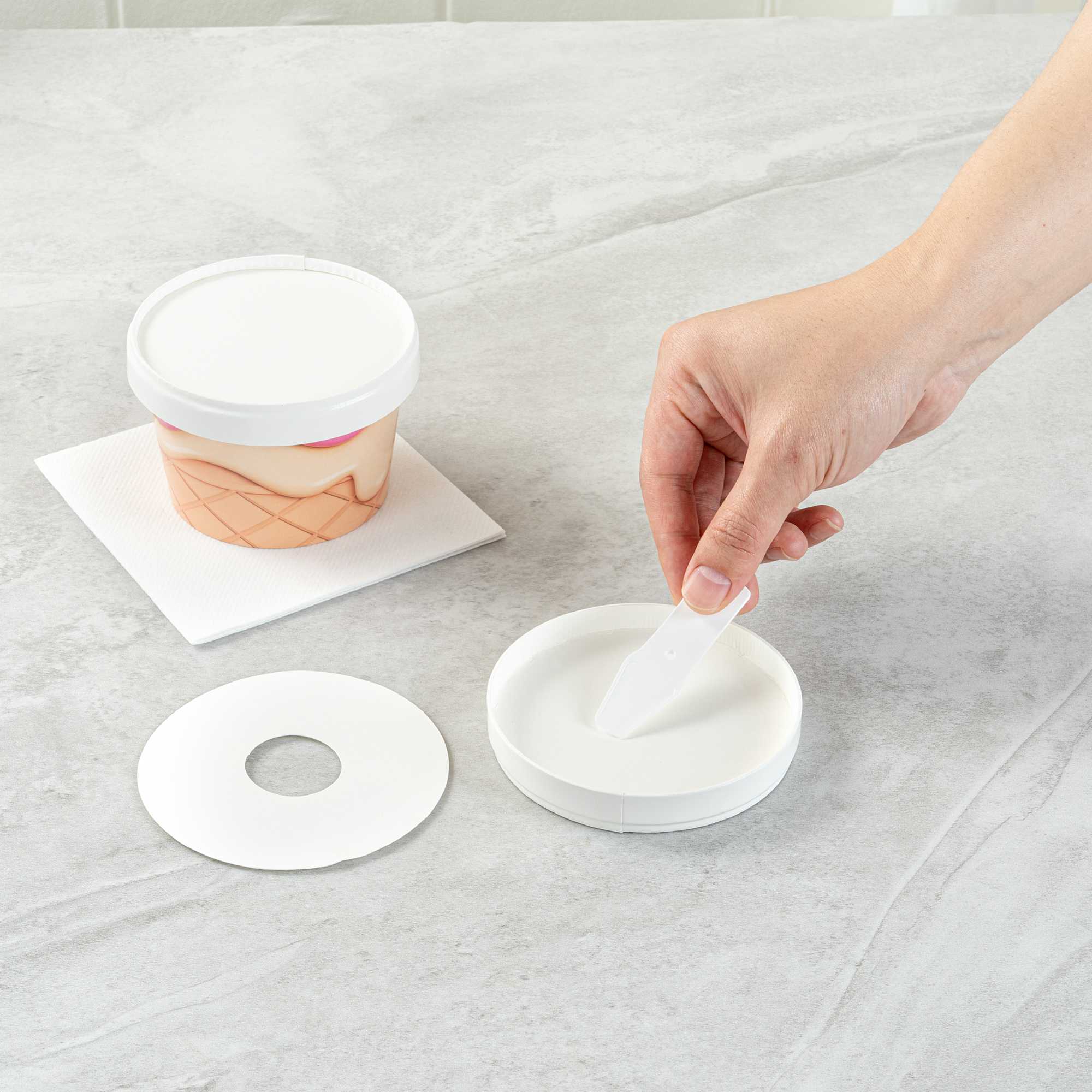 Coppetta Round White Paper Lid - Fits 8 oz To Go Cup, with Spoon - 3 3/4" x 3 3/4" x 3/4" - 50 count box