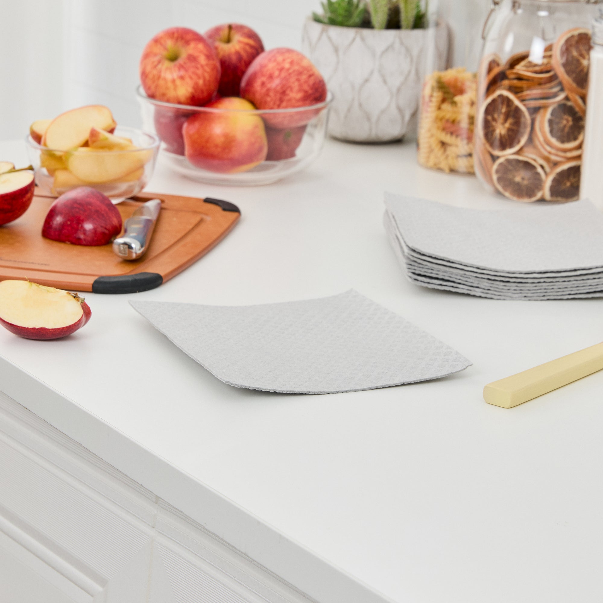 Clean Tek Professional Gray Reusable Swedish Dishcloth - 6 3/4" x 7 3/4" - 200 count box