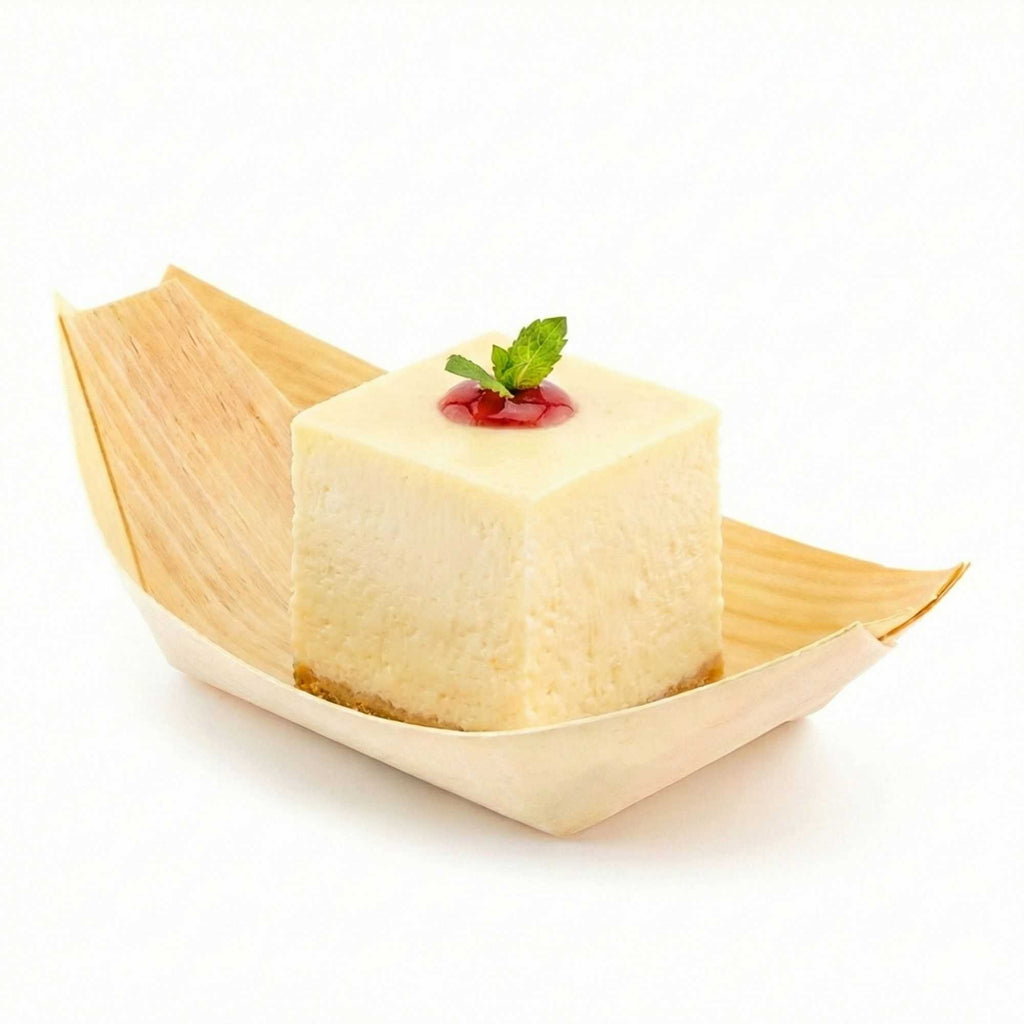Taipei Natural Pinewood Small Food Tray / Boat - 4 1/2" x 2 1/2" x 1/2" - 200 count box