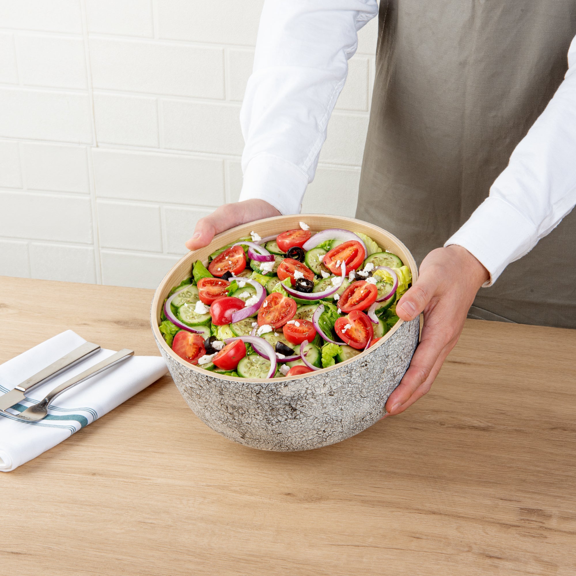 Bambuddha 25 oz Round Gray Spun Bamboo Medium Eggshell Salad Bowl - 9 1/2" x 9 1/2" x 4 3/4" - 1 count box